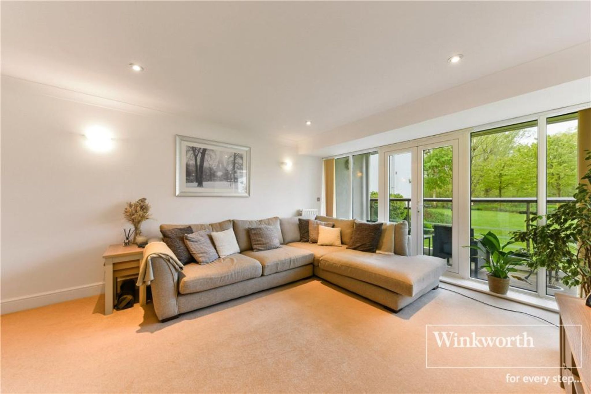 Condominium in West Wickham, Bromley 10847811