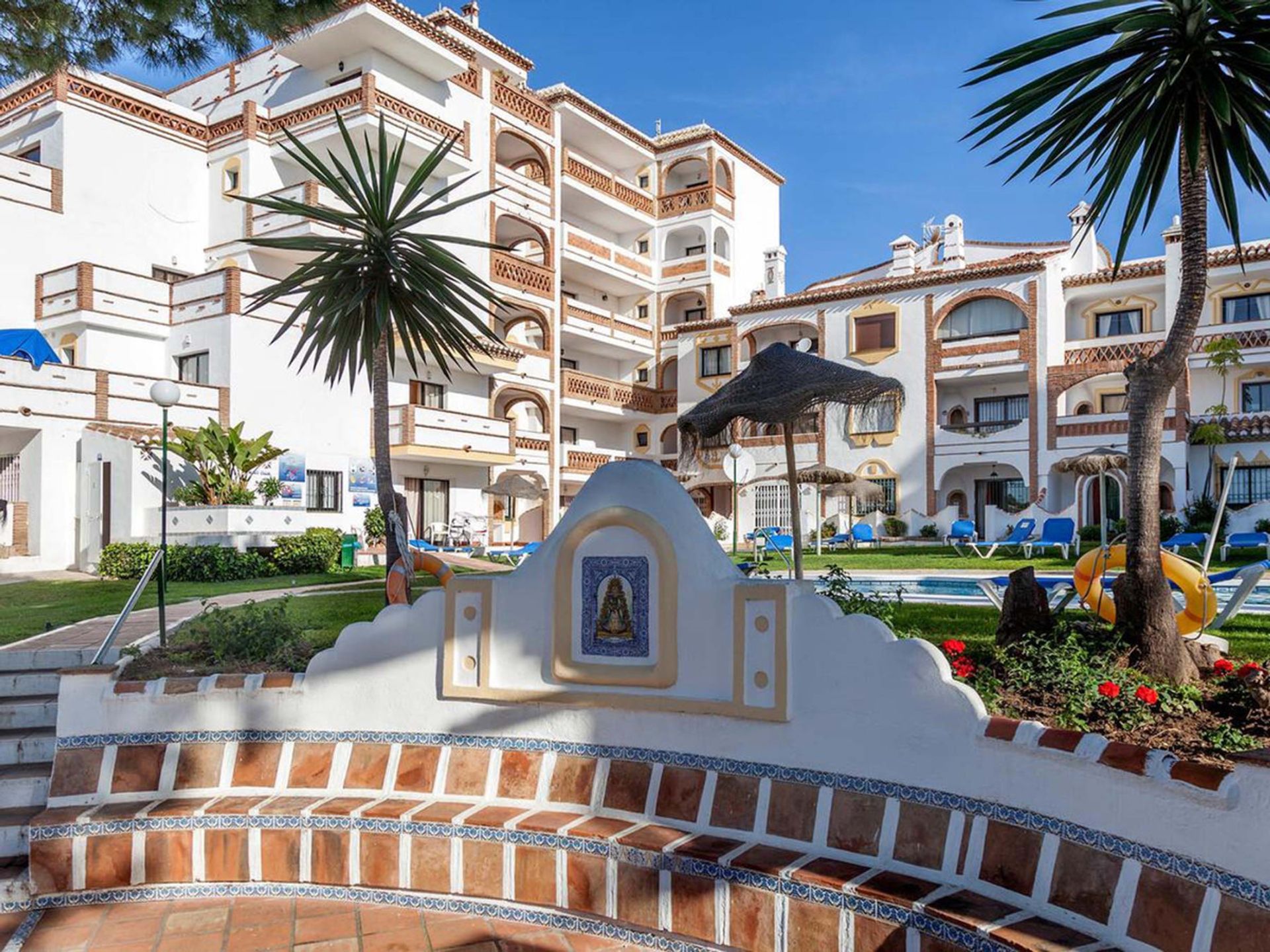 Condominium in Sitio de Calahonda, Andalusia 10848606