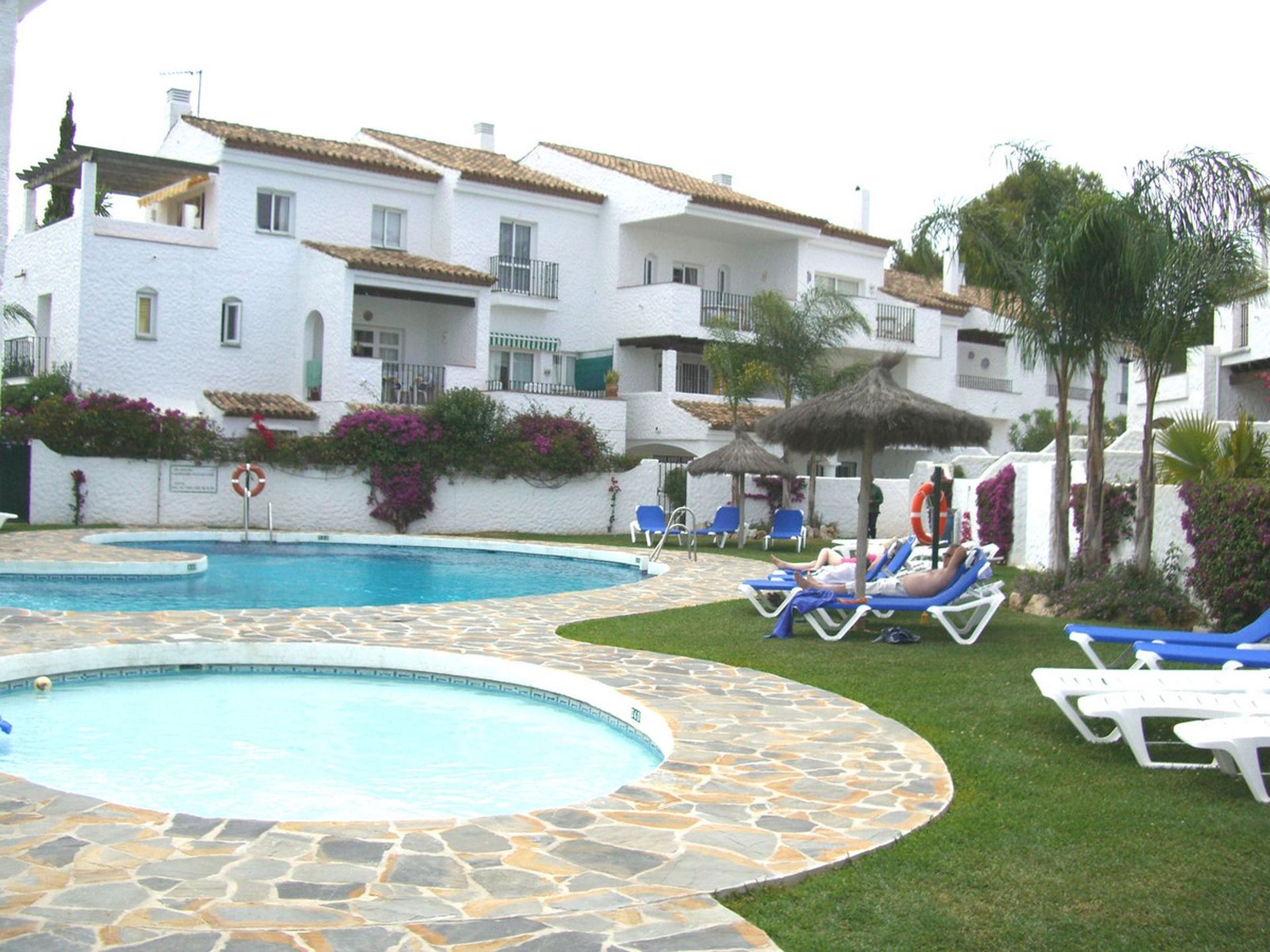 Condominio en San Pedro de Alcántara, Andalucía 10848798