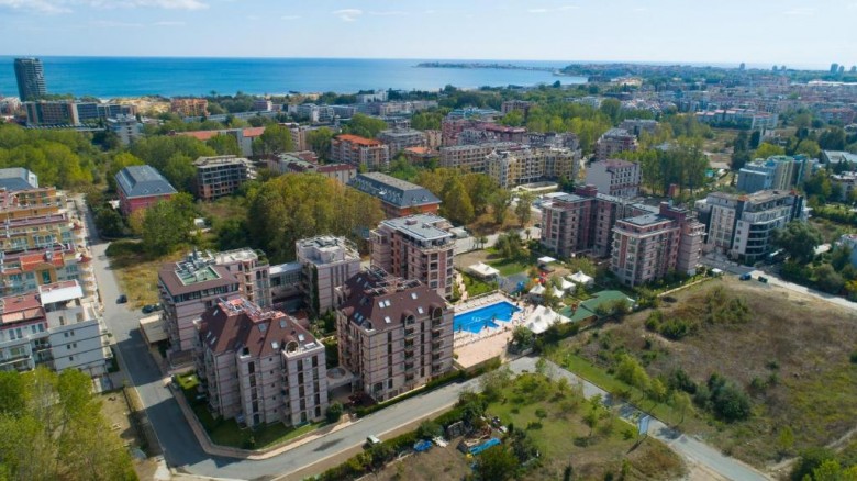 Condominium in , Burgas 10849794