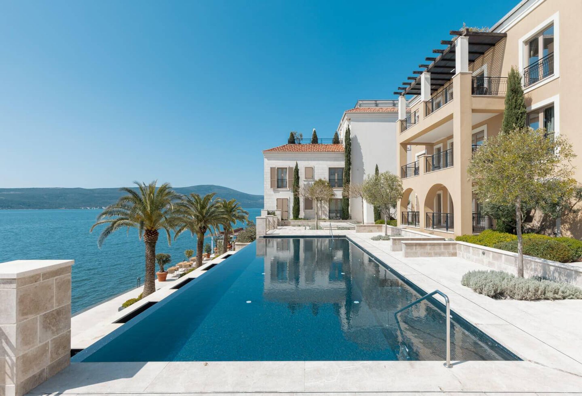 Condominio en Donja Lastva, Tivat 10849909