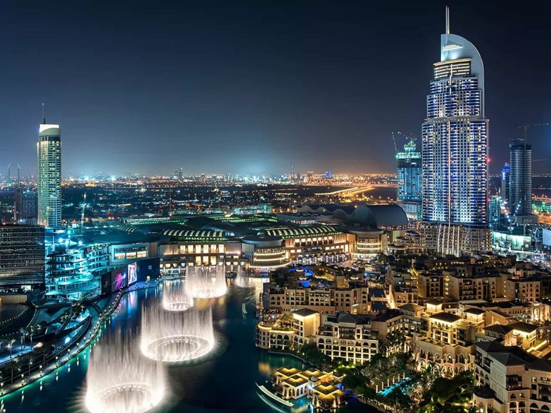 Wylądować w Dubai, Dubai 10850697