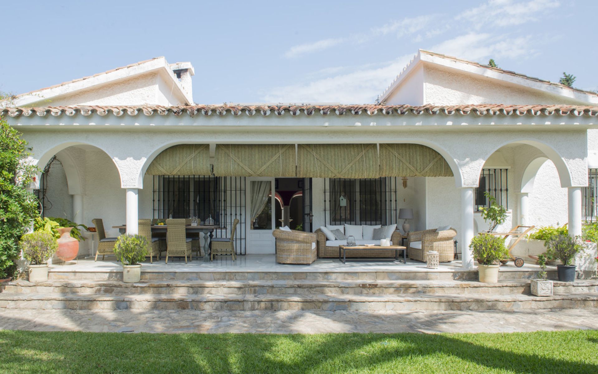 Talo sisään Marbella, Andalucía 10850740