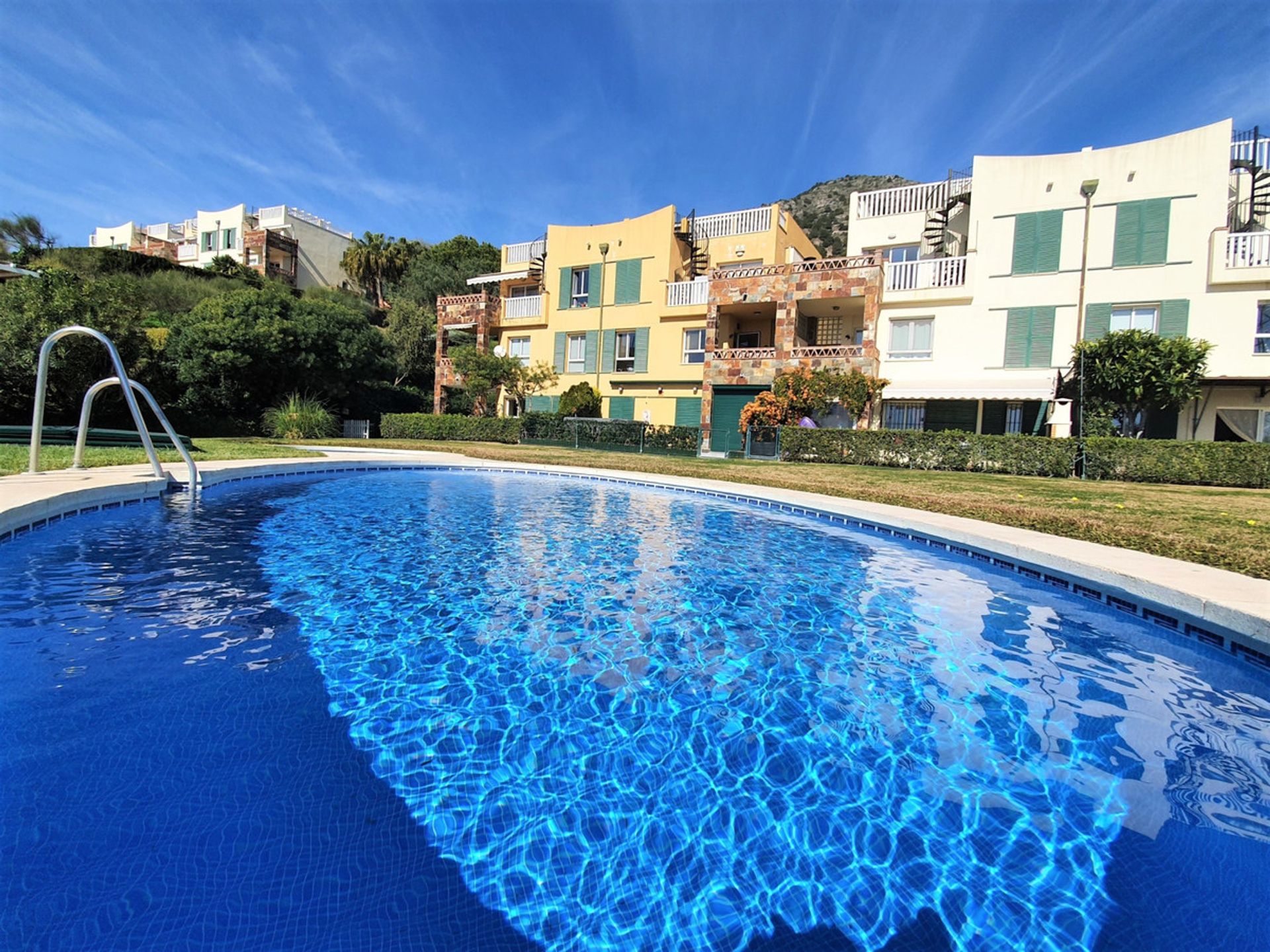 Condominio en Benalmádena, Andalucía 10850986