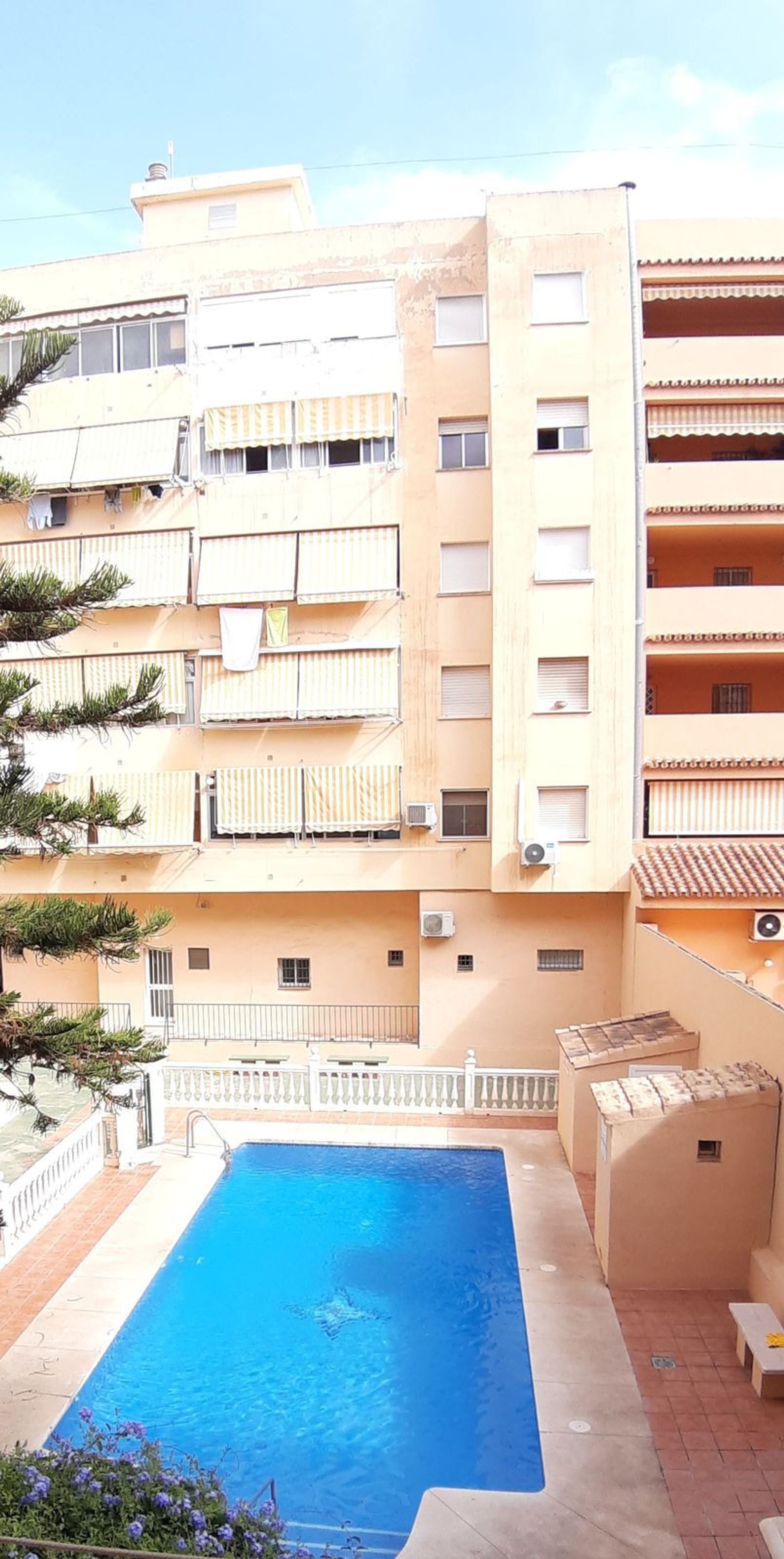 Condominio en Fuengirola, Andalucía 10851382