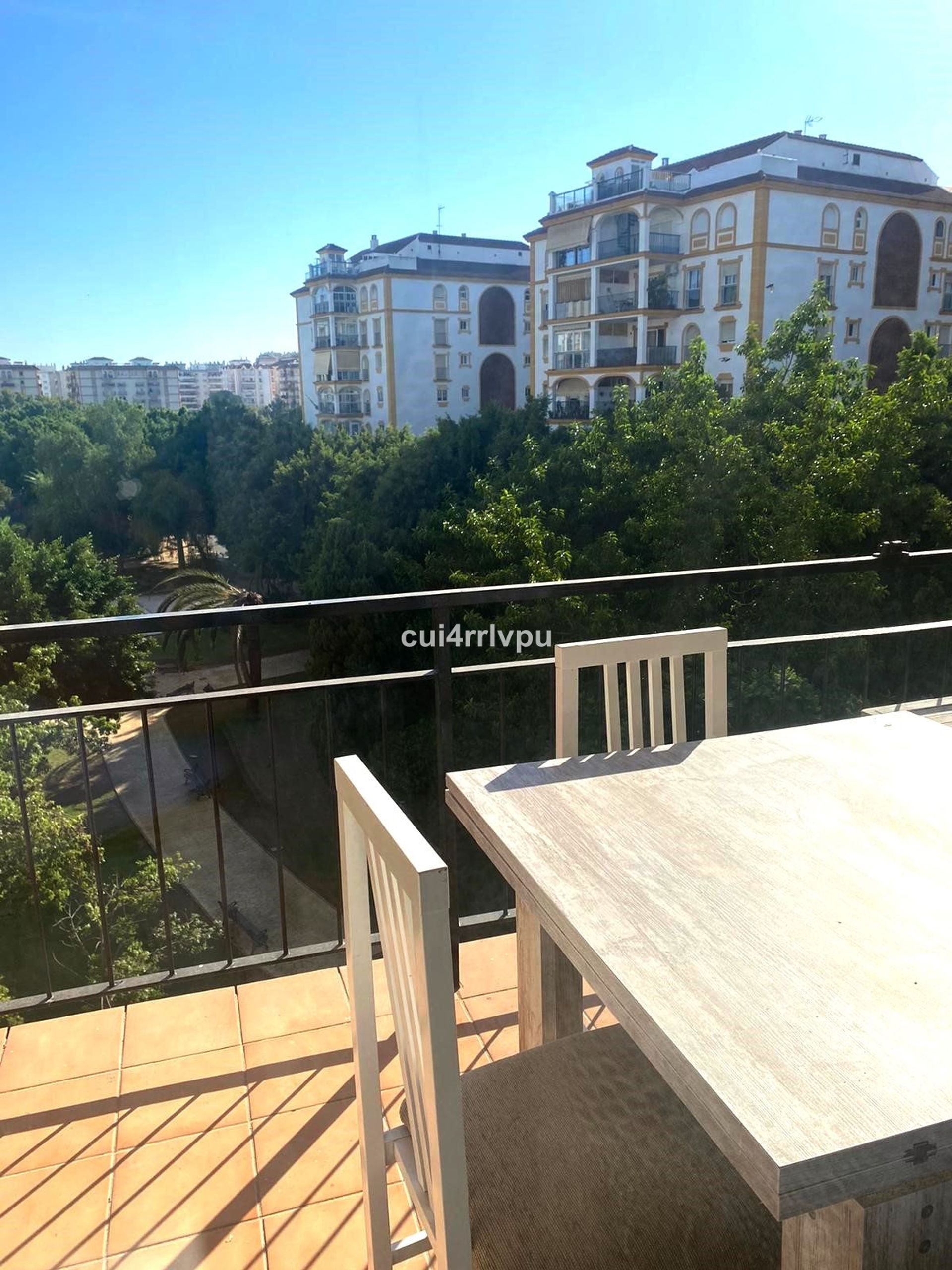 Квартира в Fuengirola, Andalucía 10851579