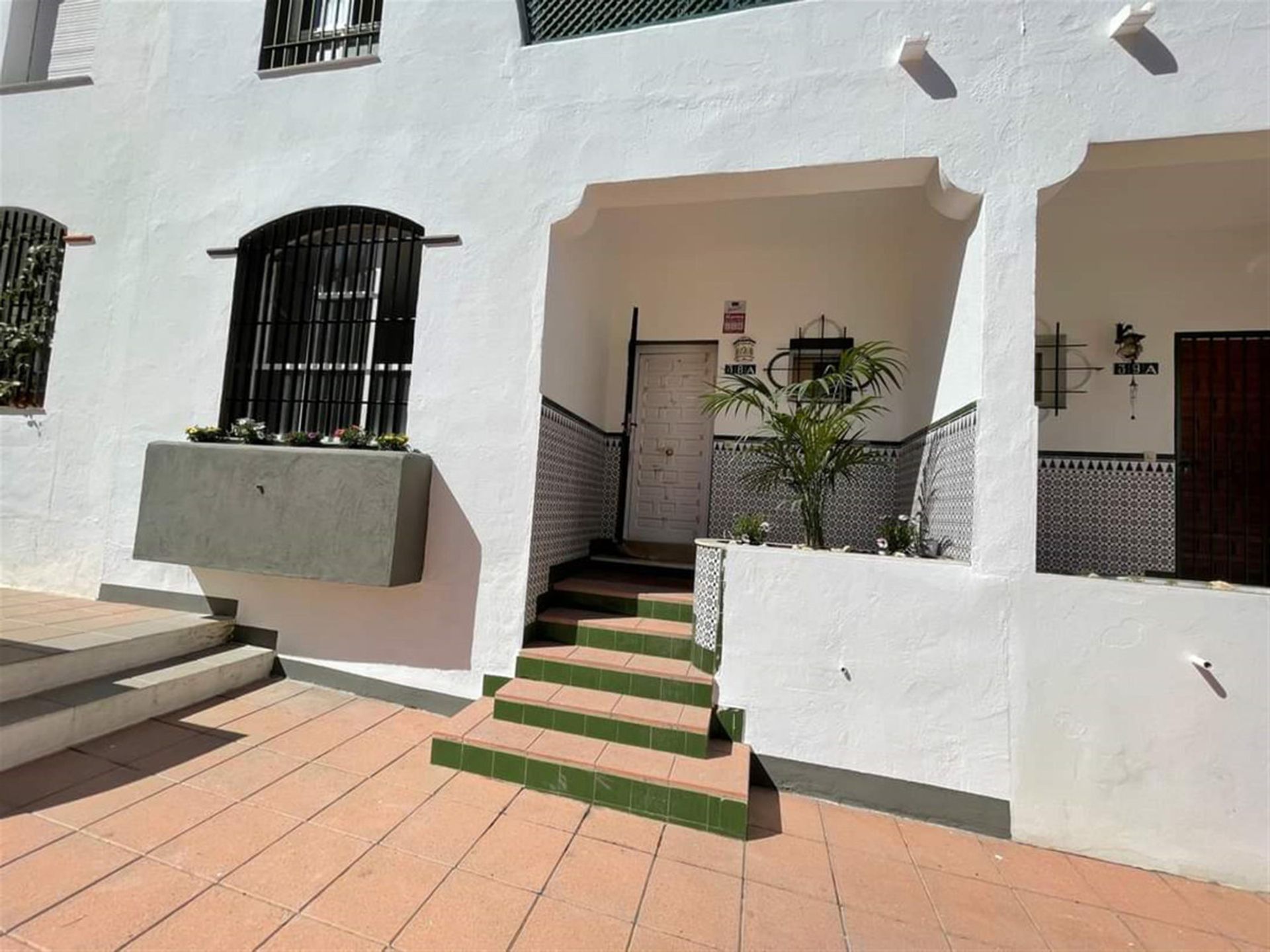 House in Marbella, Andalusia 10851827