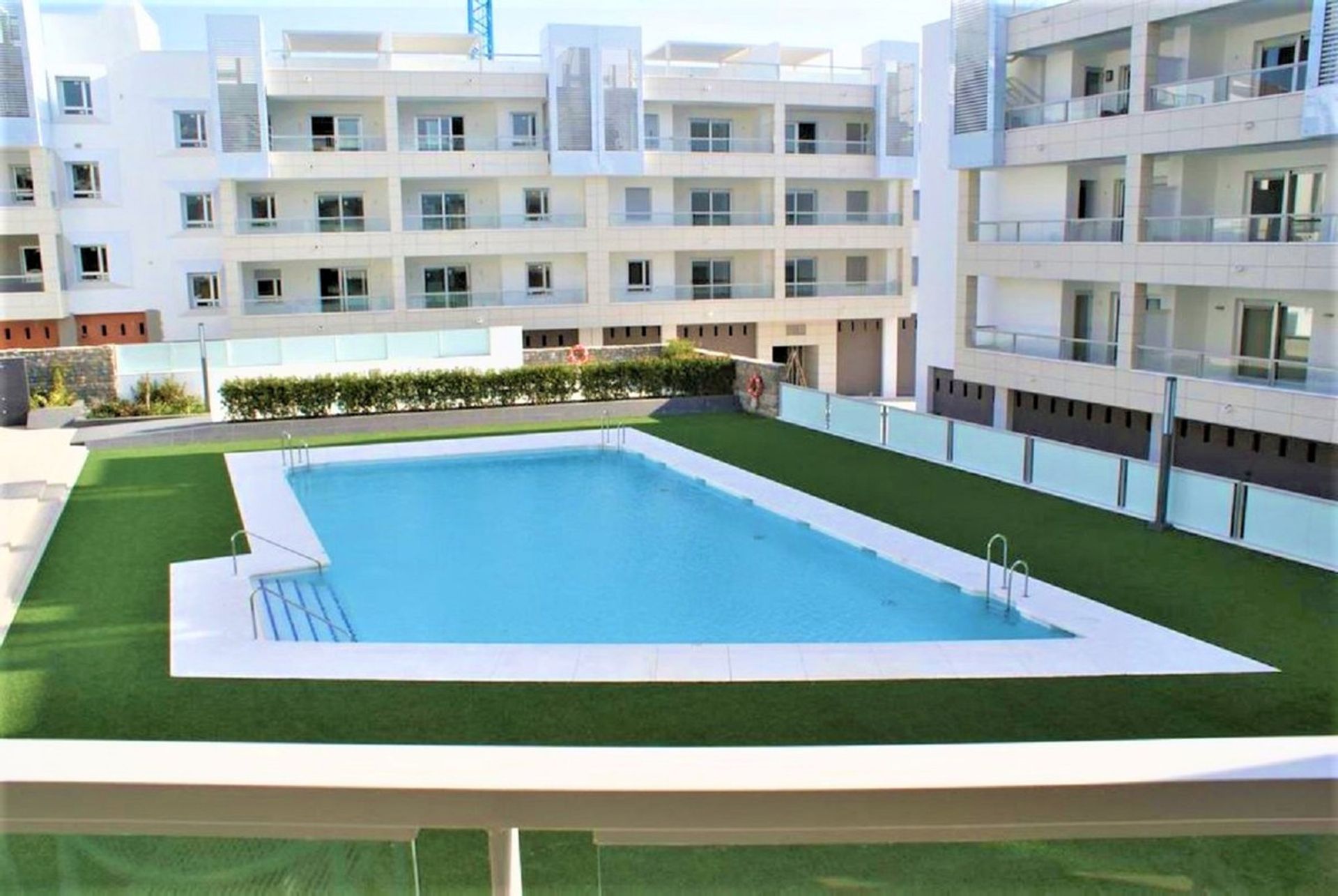 Condominio en San Pedro de Alcántara, Andalucía 10852336