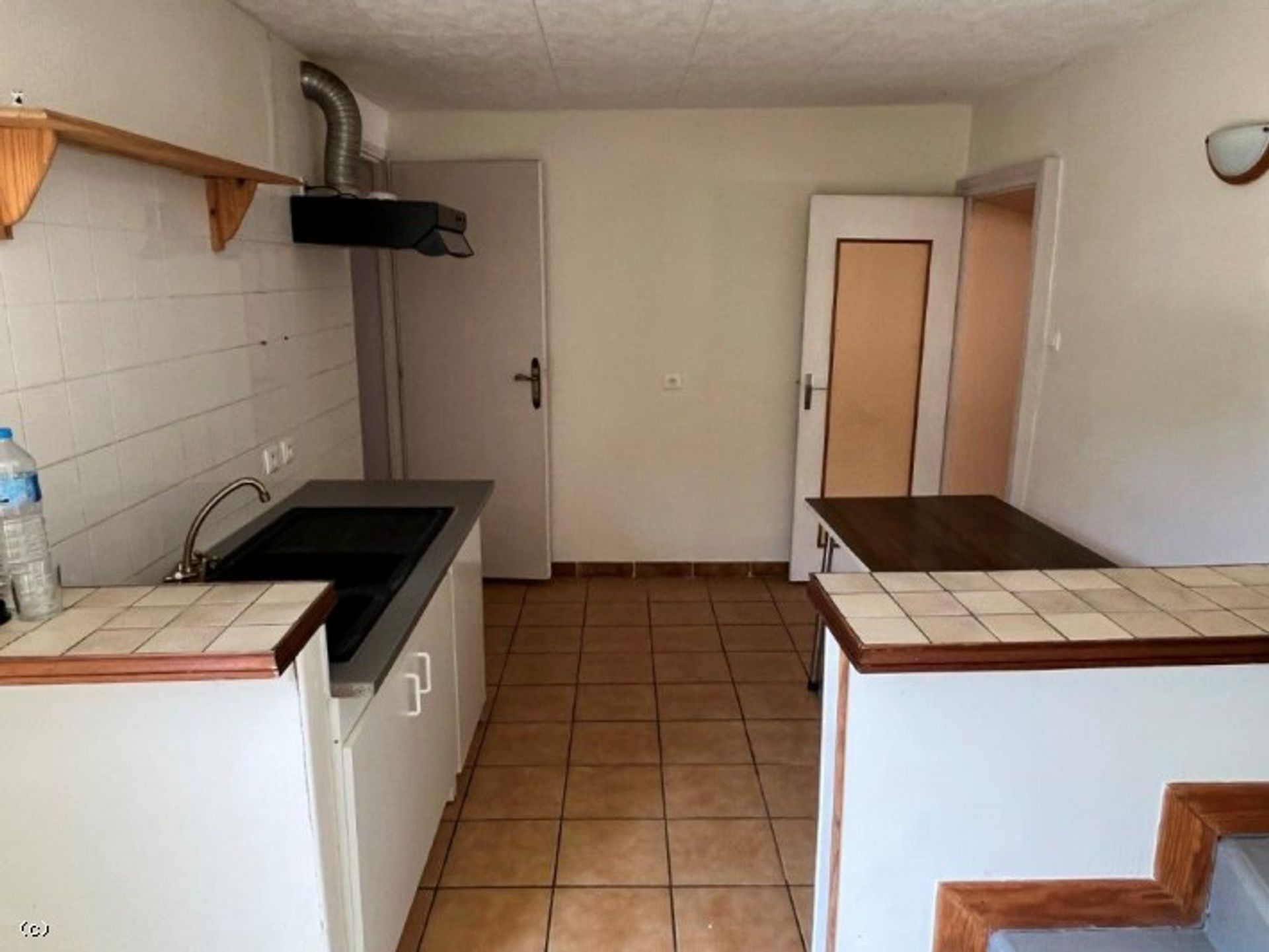 Huis in Ruffec, Nouvelle-Aquitaine 10852434