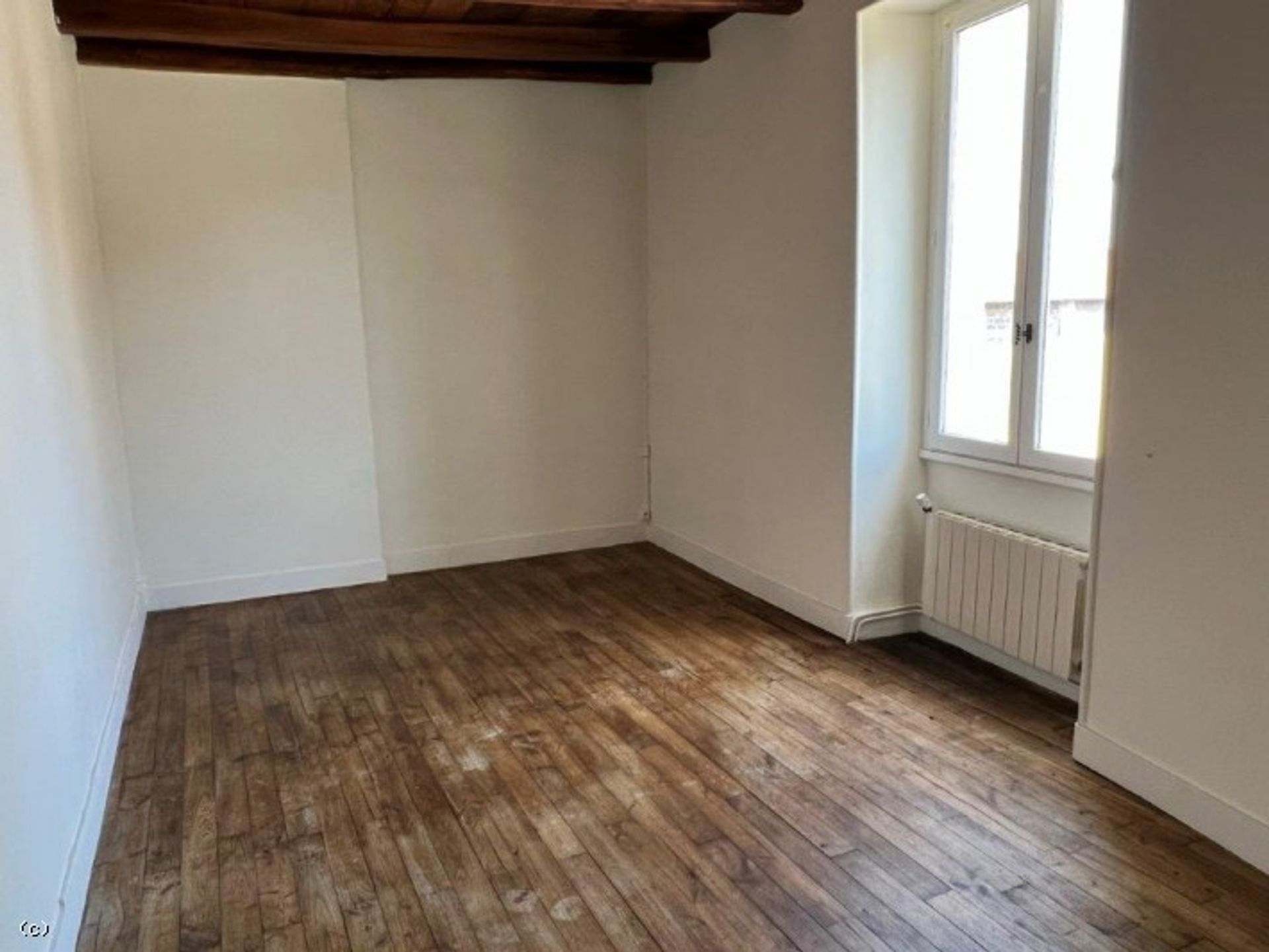 Huis in Ruffec, Nouvelle-Aquitaine 10852434