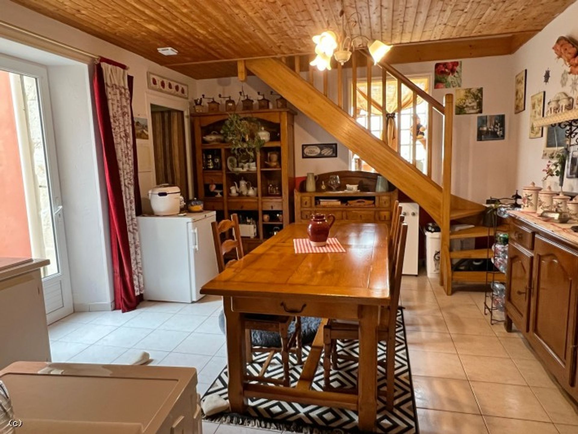 casa no Sauzé-Vaussais, Nouvelle-Aquitaine 10852439