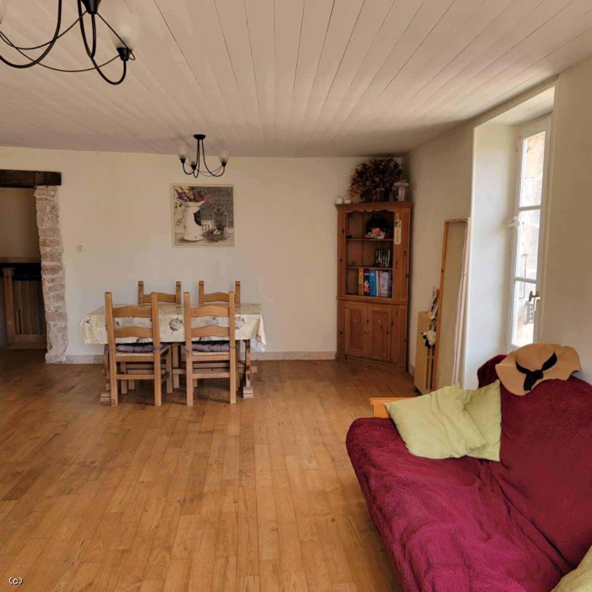 Hus i Nanteuil-en-Vallée, Nouvelle-Aquitaine 10852471