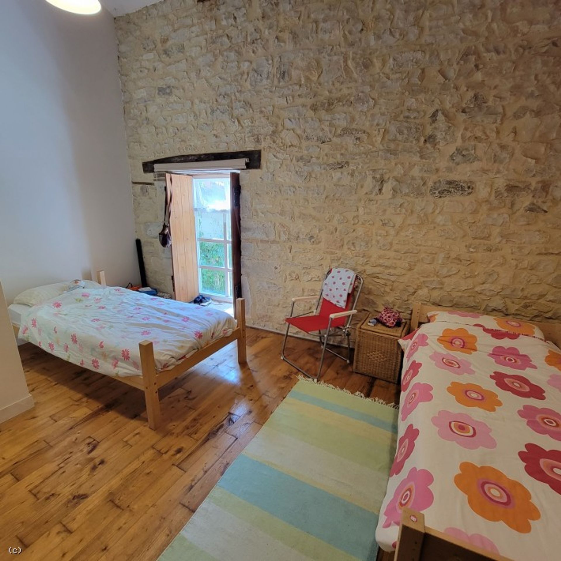 Hus i Nanteuil-en-Vallée, Nouvelle-Aquitaine 10852471