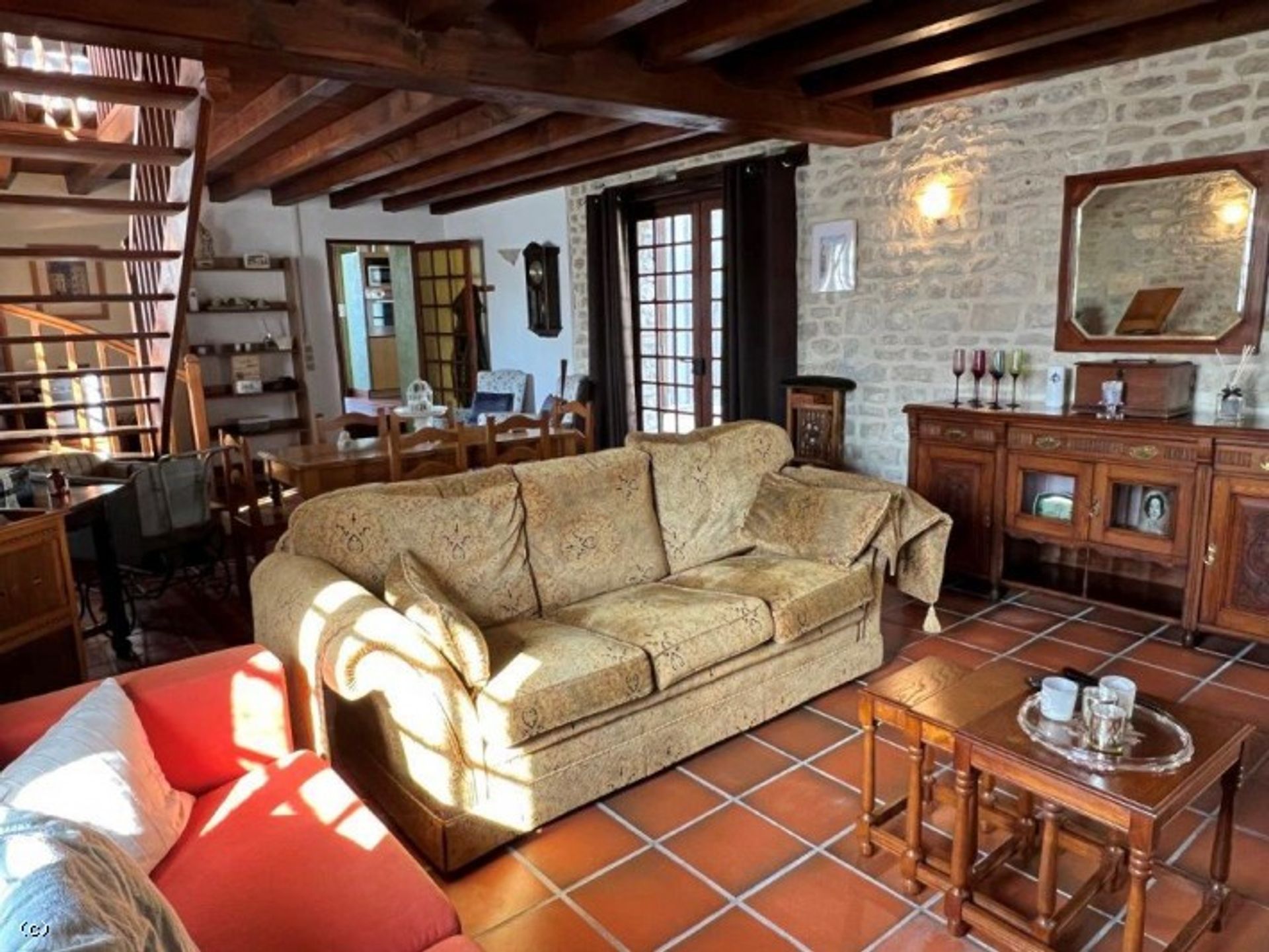 Huis in Ruffec, Nouvelle-Aquitaine 10852518