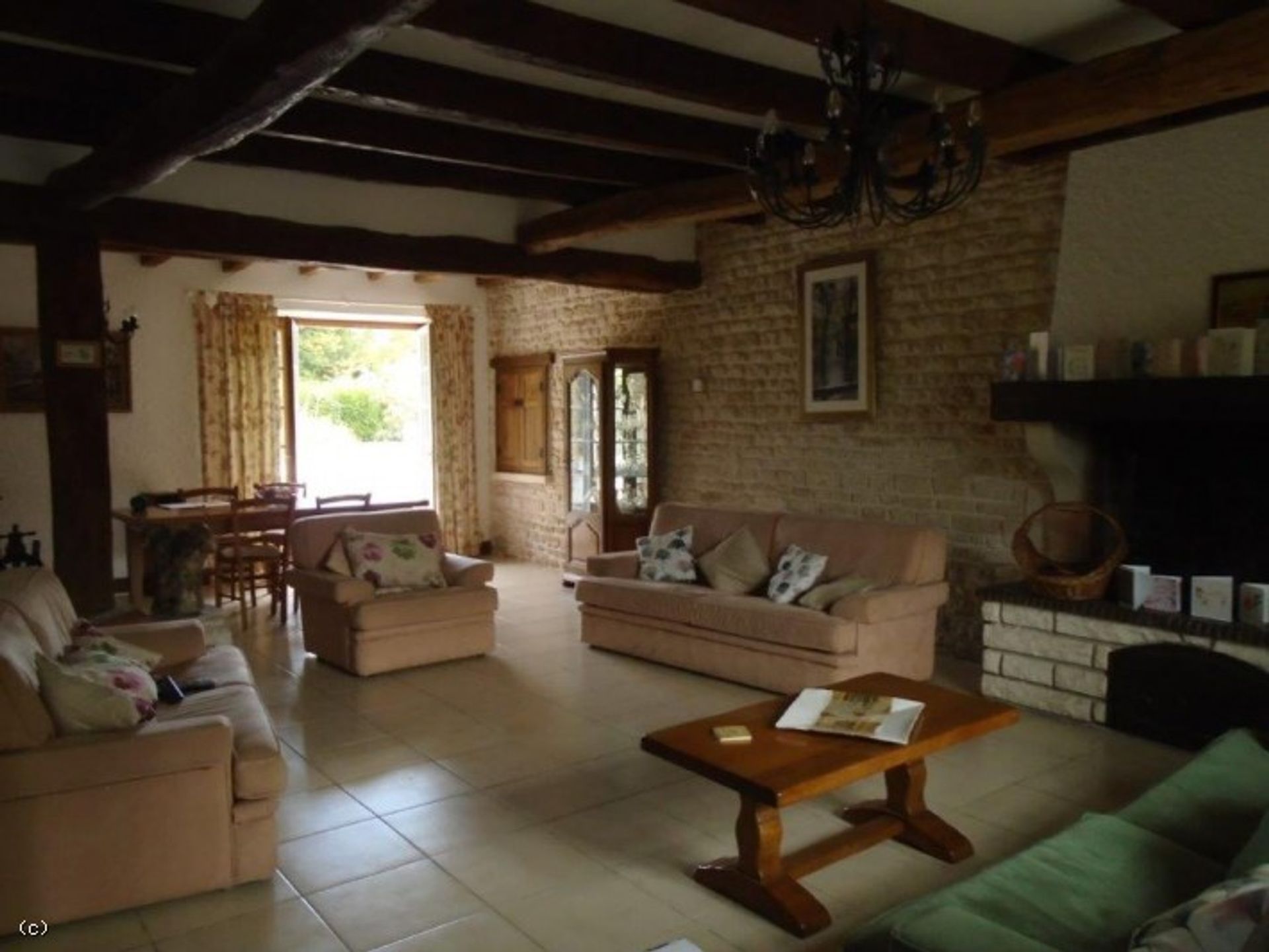 Huis in Chef-Boutonne, Nouvelle-Aquitaine 10852598