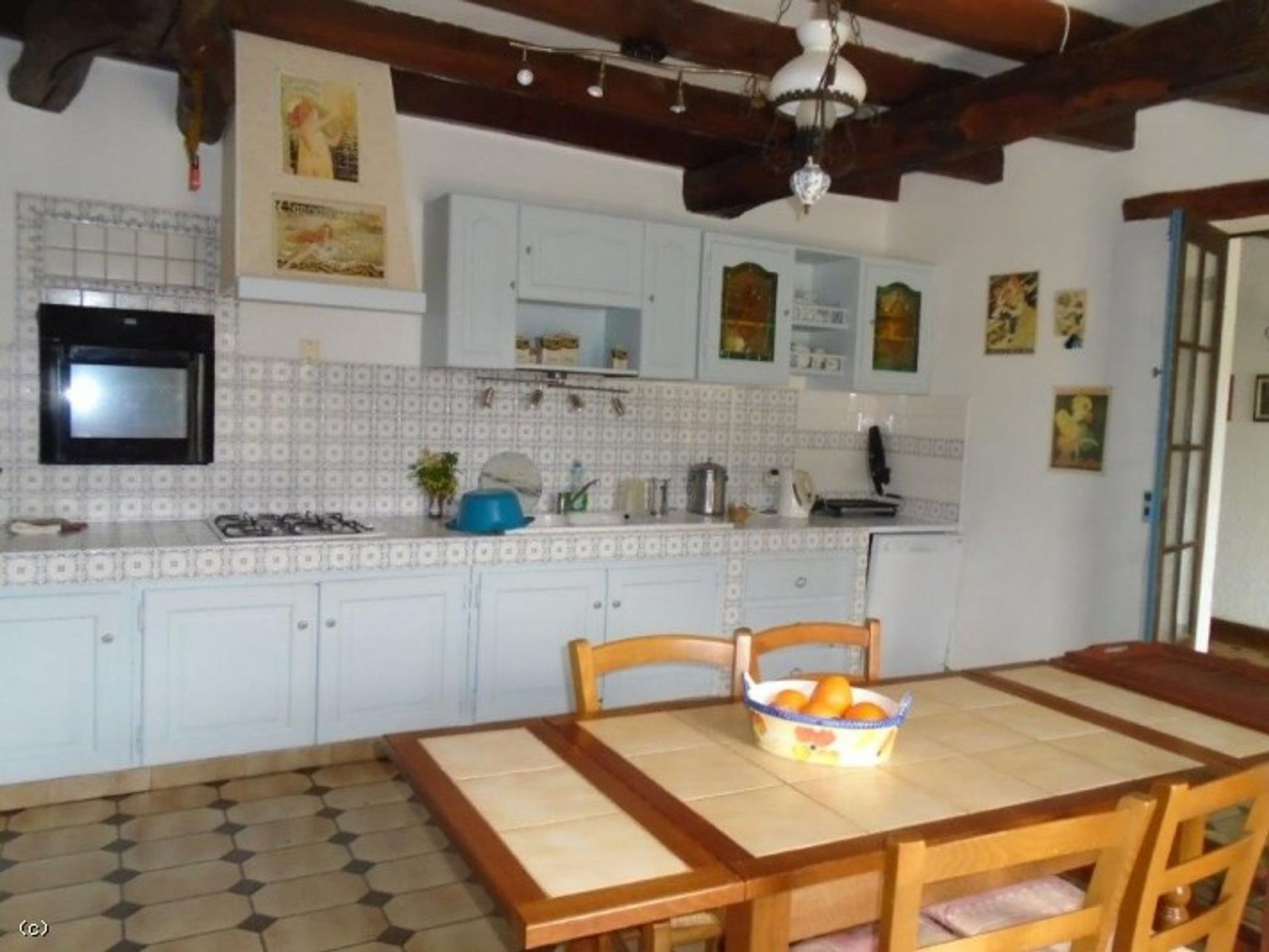 Huis in Chef-Boutonne, Nouvelle-Aquitaine 10852598