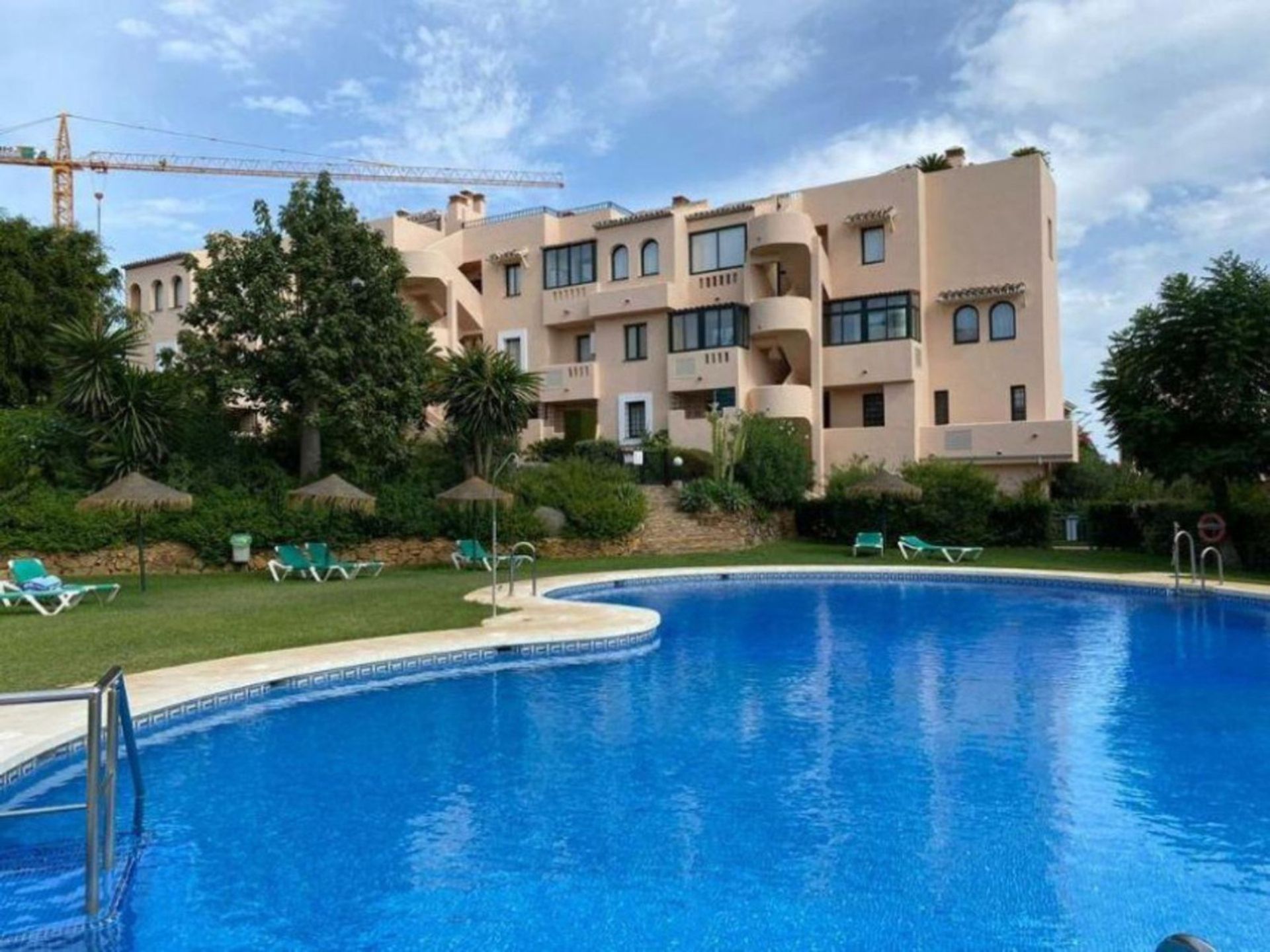 Condominio en Marbella, Andalucía 10852615