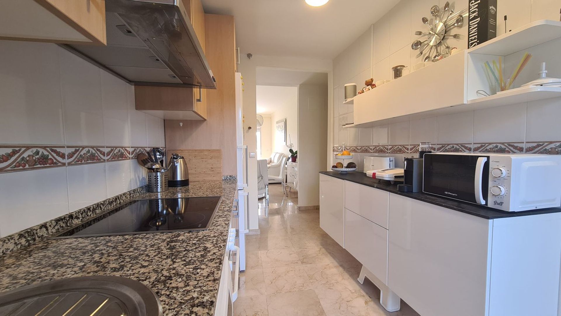 Condominium in Benalmádena, Andalucía 10852729