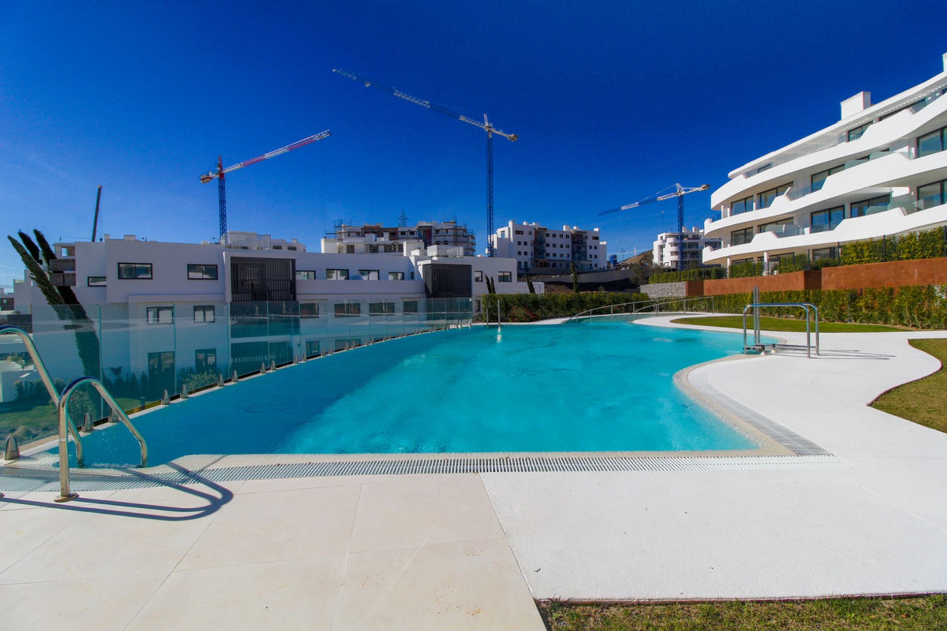 Condominio en Benalmádena, Andalucía 10853026