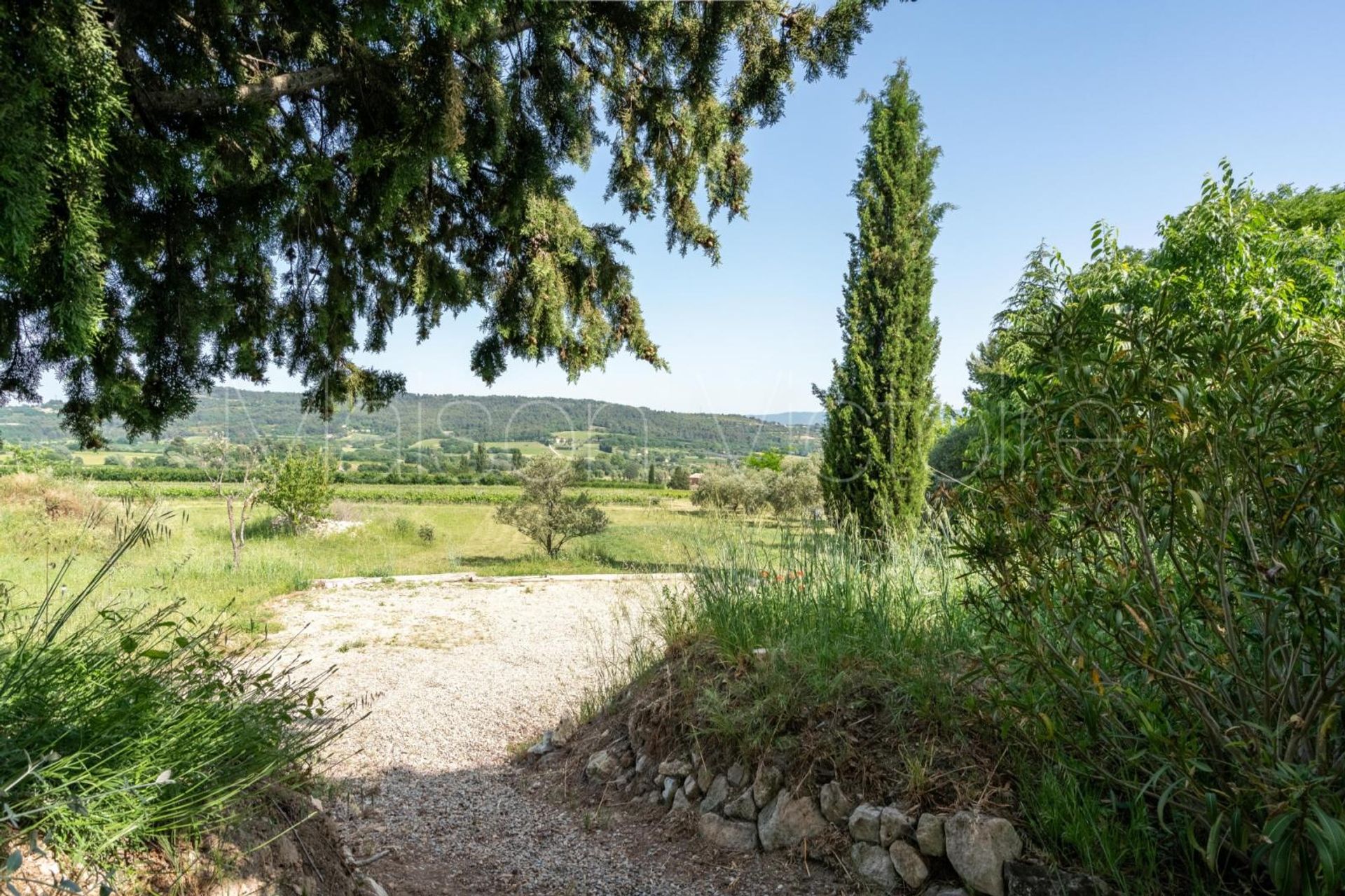 Haus im Saint-Saturnin-lès-Apt, Provence-Alpes-Côte d'Azur 10853107