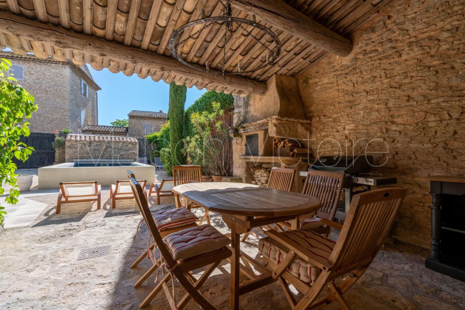 Hus i Cabrières-d'Avignon, Provence-Alpes-Côte d'Azur 10853143