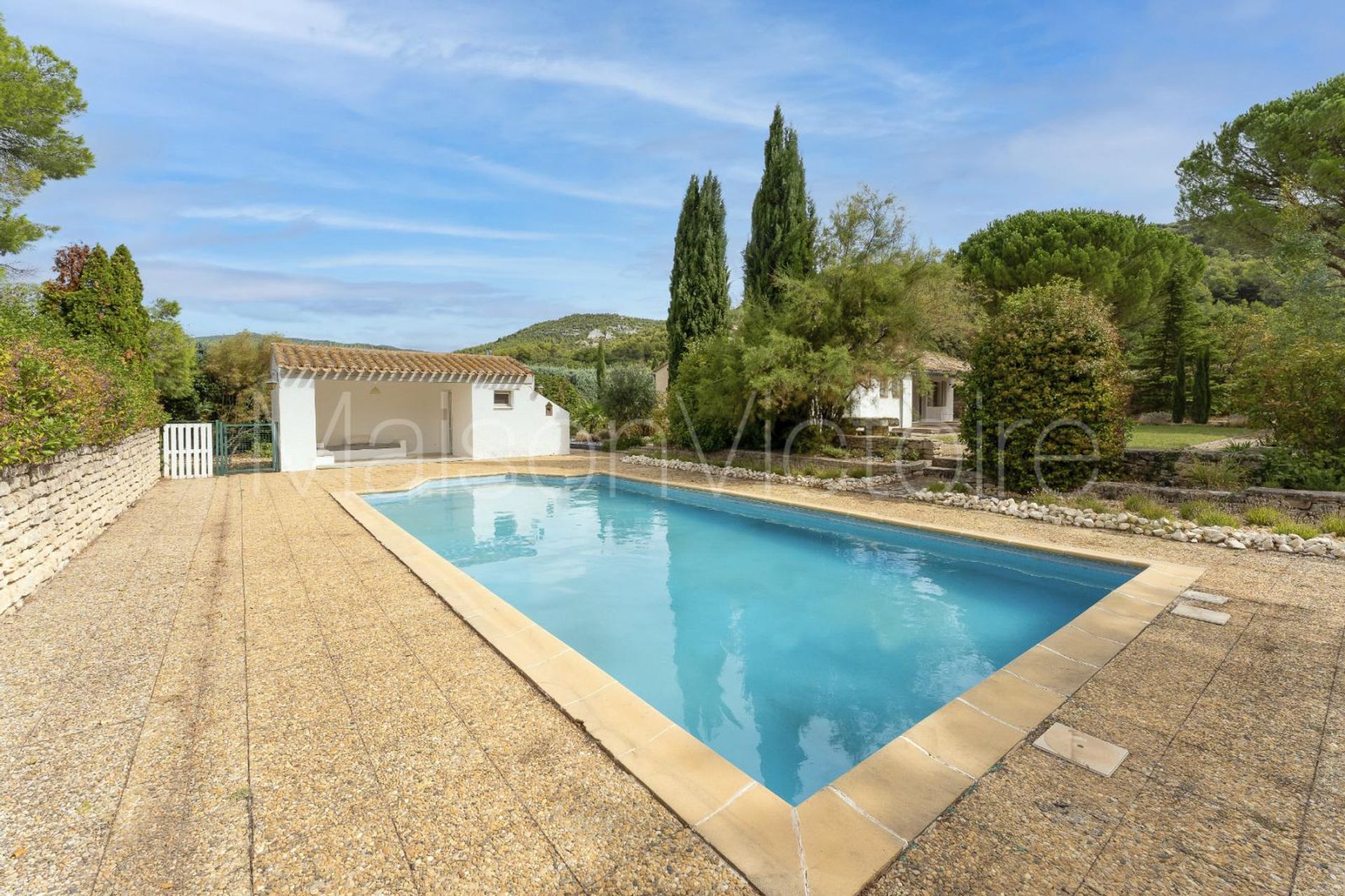 Huis in Saumane-de-Vaucluse, Provence-Alpes-Côte d'Azur 10853170