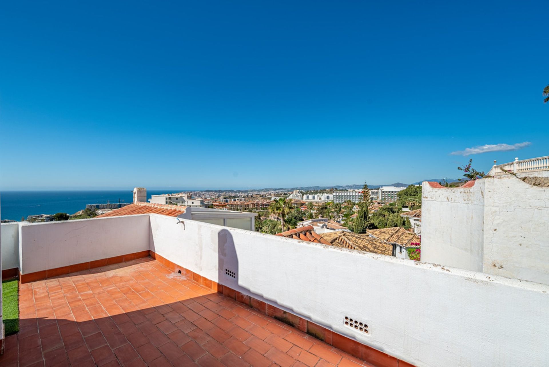 Casa nel Arroyo de la Miel, Andalusia 10853399