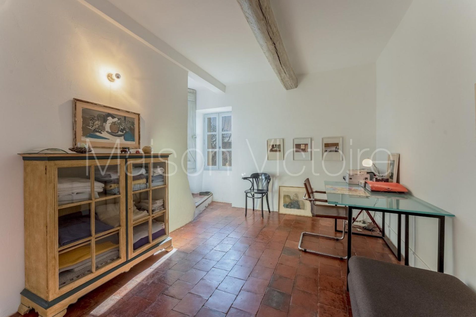 casa no Cabrières-d'Avignon, Provence-Alpes-Côte d'Azur 10853431