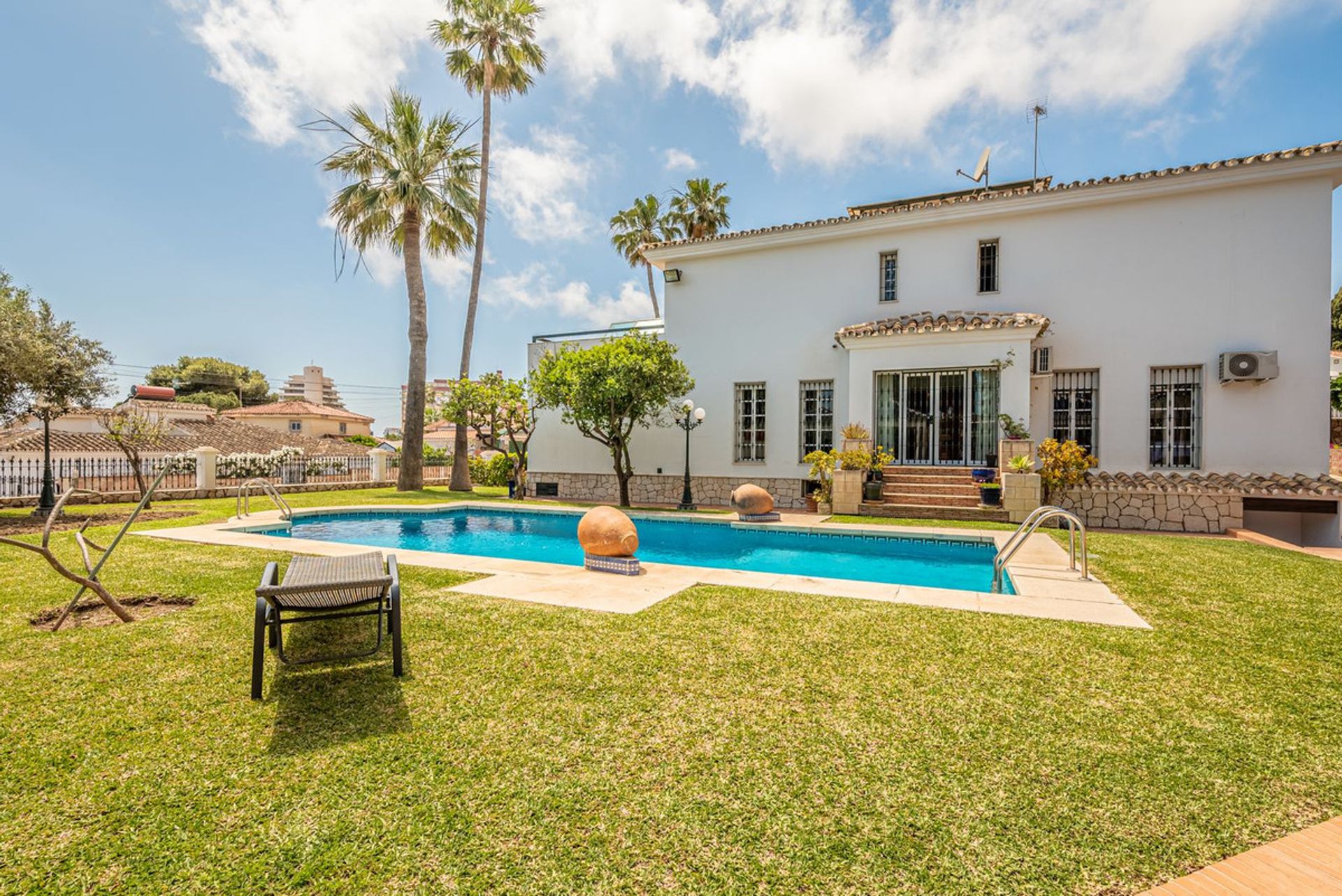 Casa nel Benalmádena, Andalucía 10853479