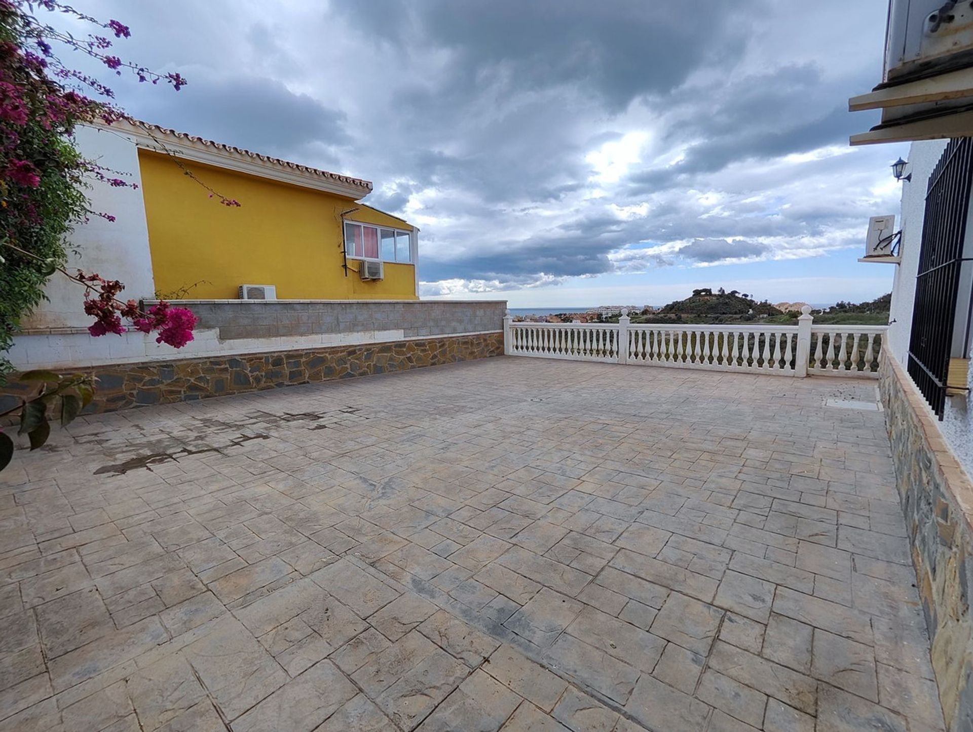 rumah dalam Benalmádena, Andalusia 10853516