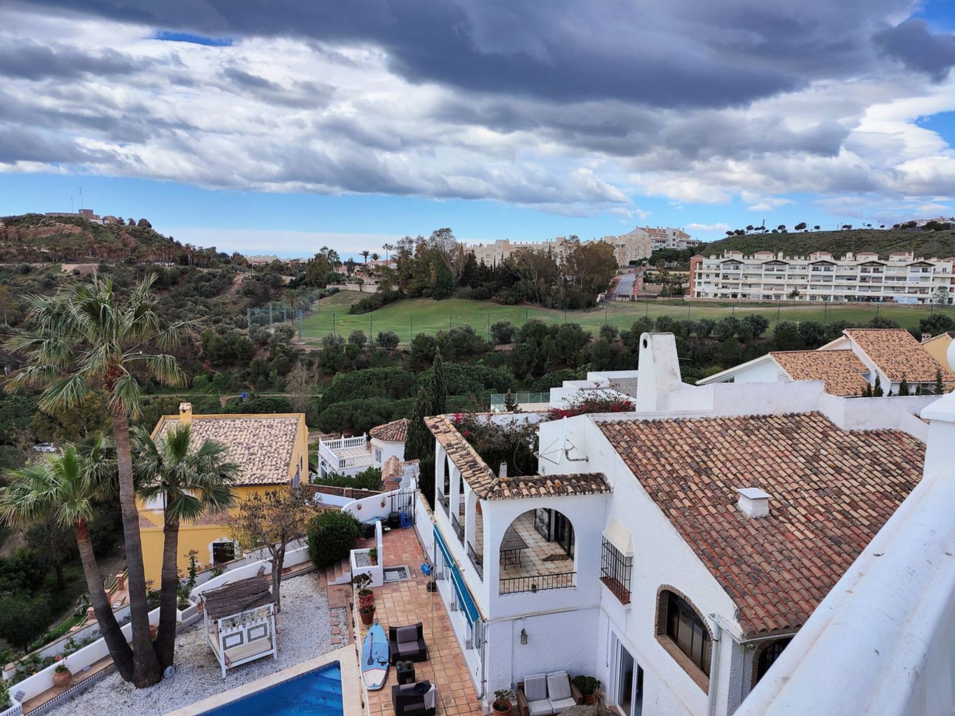 rumah dalam Benalmádena, Andalusia 10853516