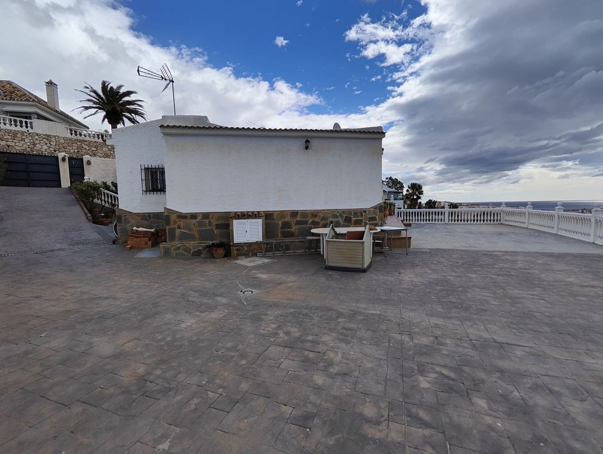 rumah dalam Benalmádena, Andalusia 10853516