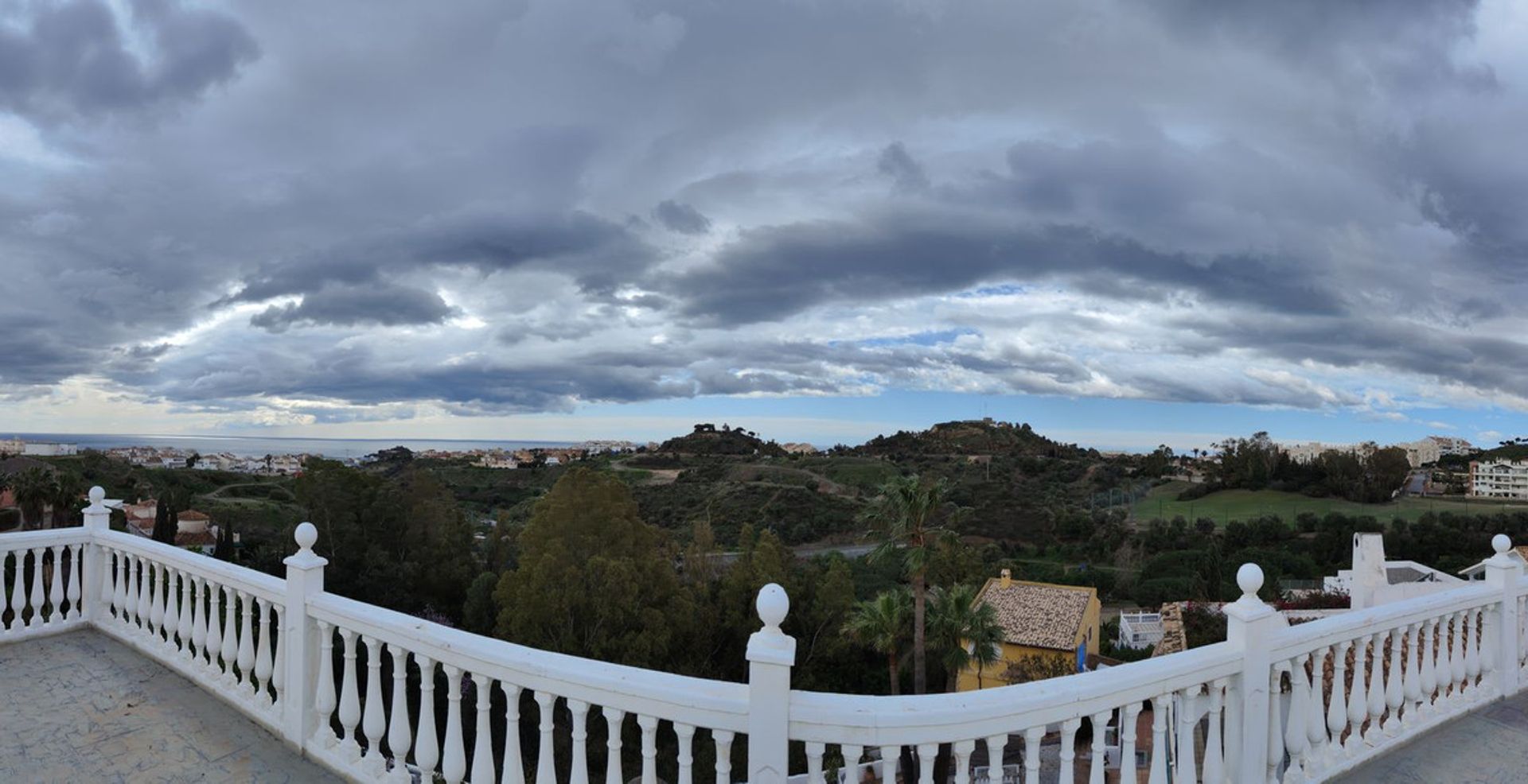 rumah dalam Benalmádena, Andalusia 10853516