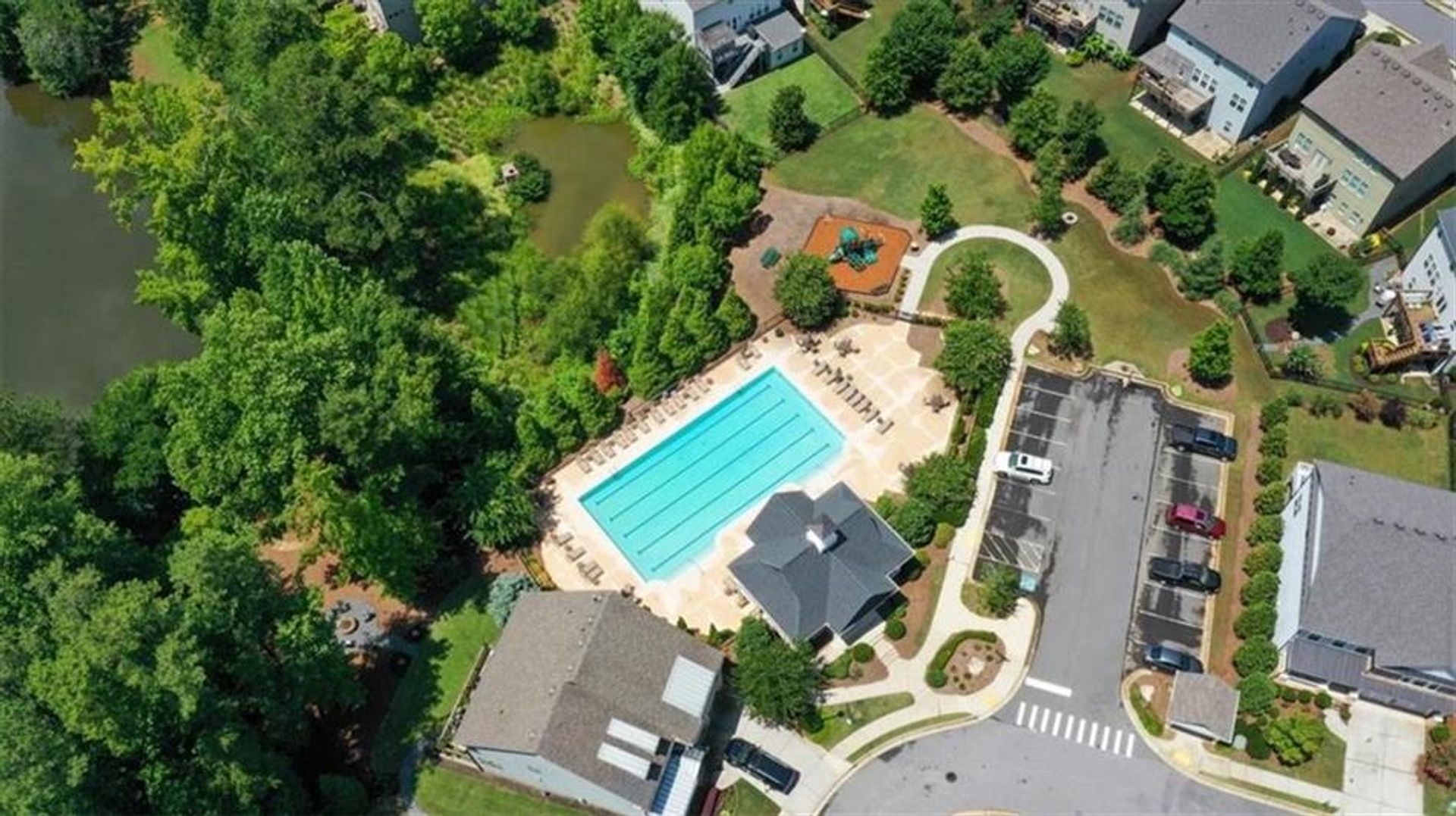 House in Woodstock, Georgia 10853658