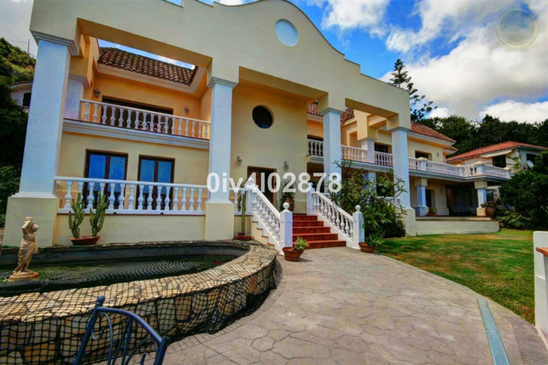 House in Benalmádena, Andalucía 10854077