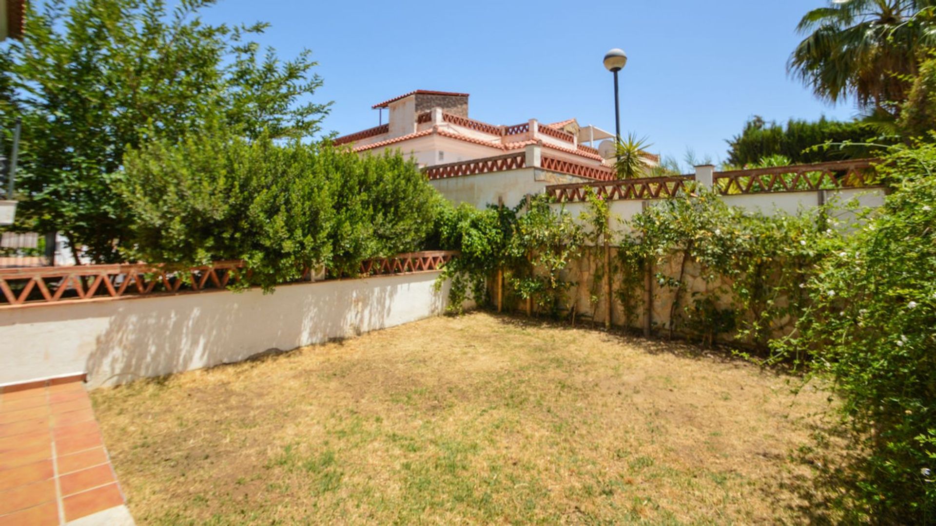 Casa nel Benalmádena, Andalucía 10854128