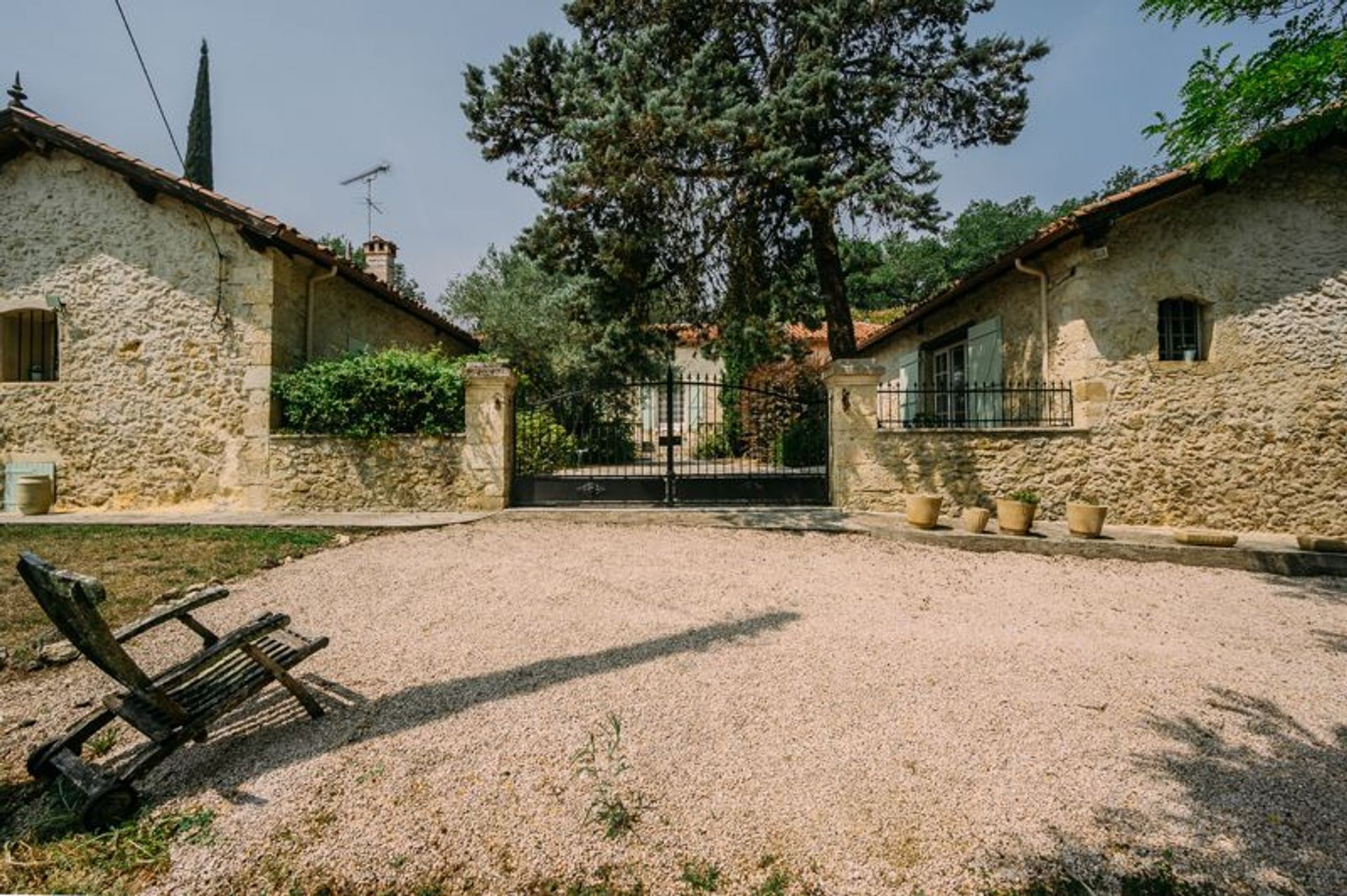 Hus i Auch, Occitanie 10854274