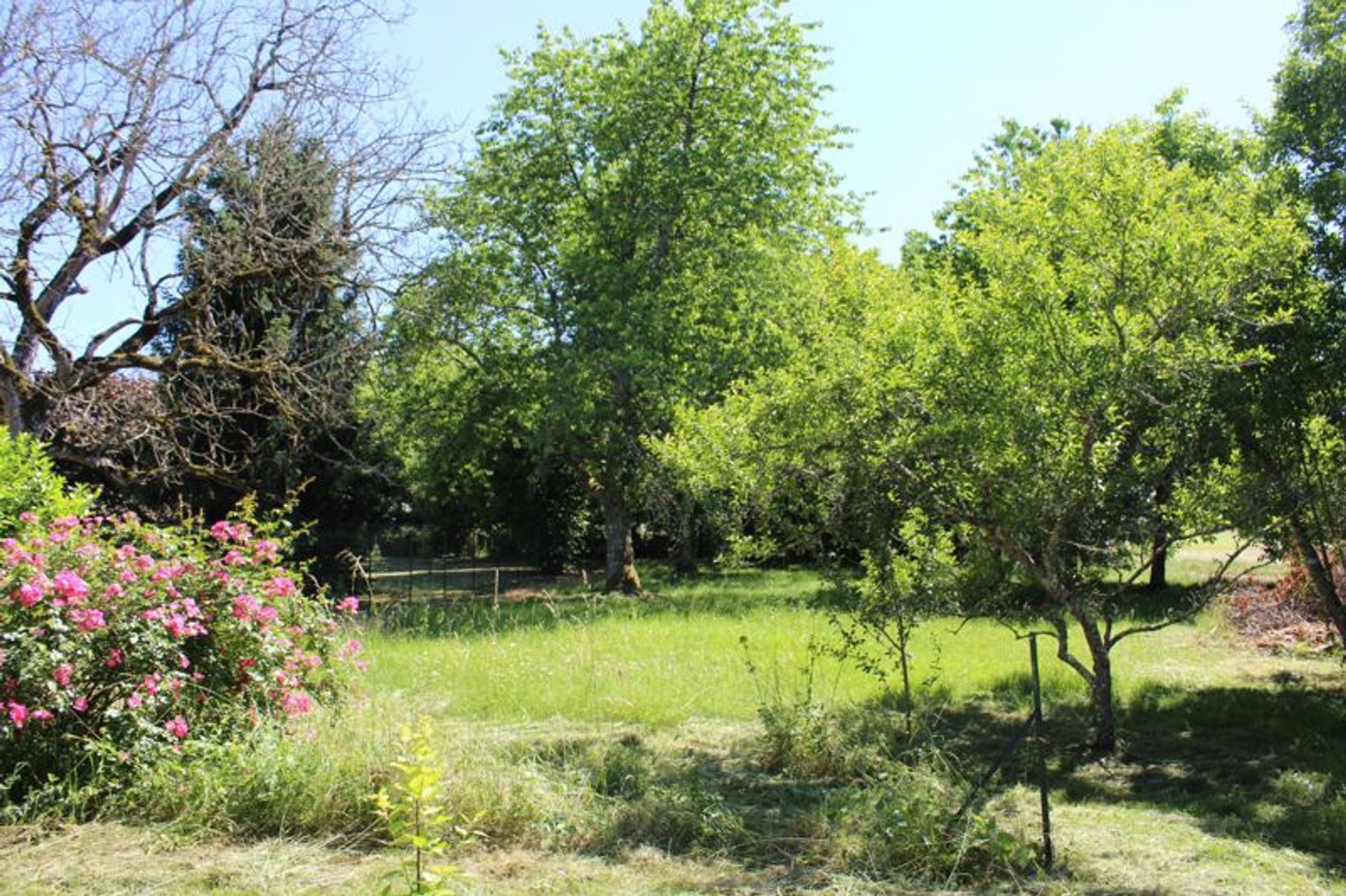 Rumah di Brantôme en Périgord, Nouvelle-Aquitaine 10854353