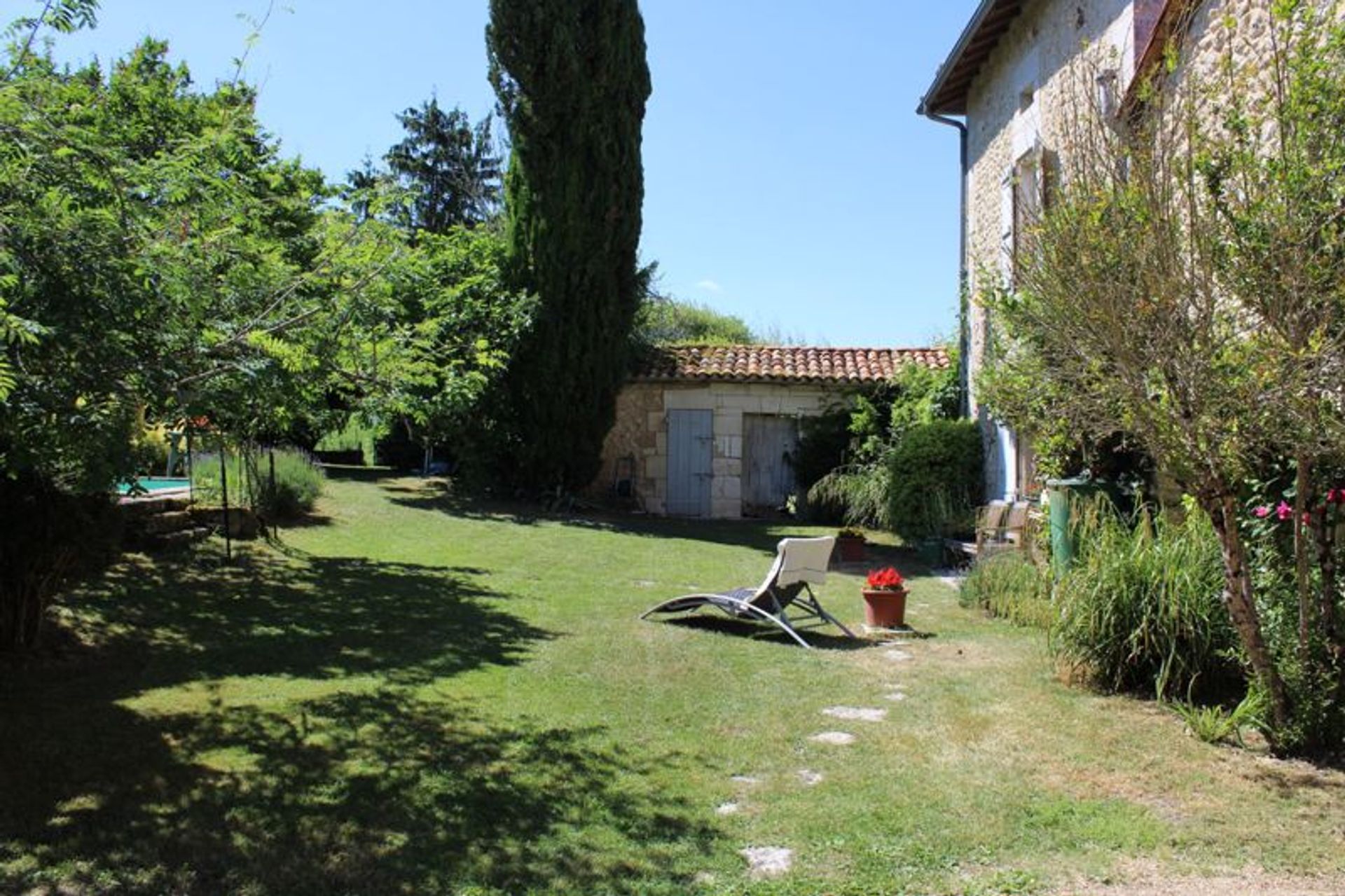 Dom w Brantôme en Périgord, Nouvelle-Aquitaine 10854353