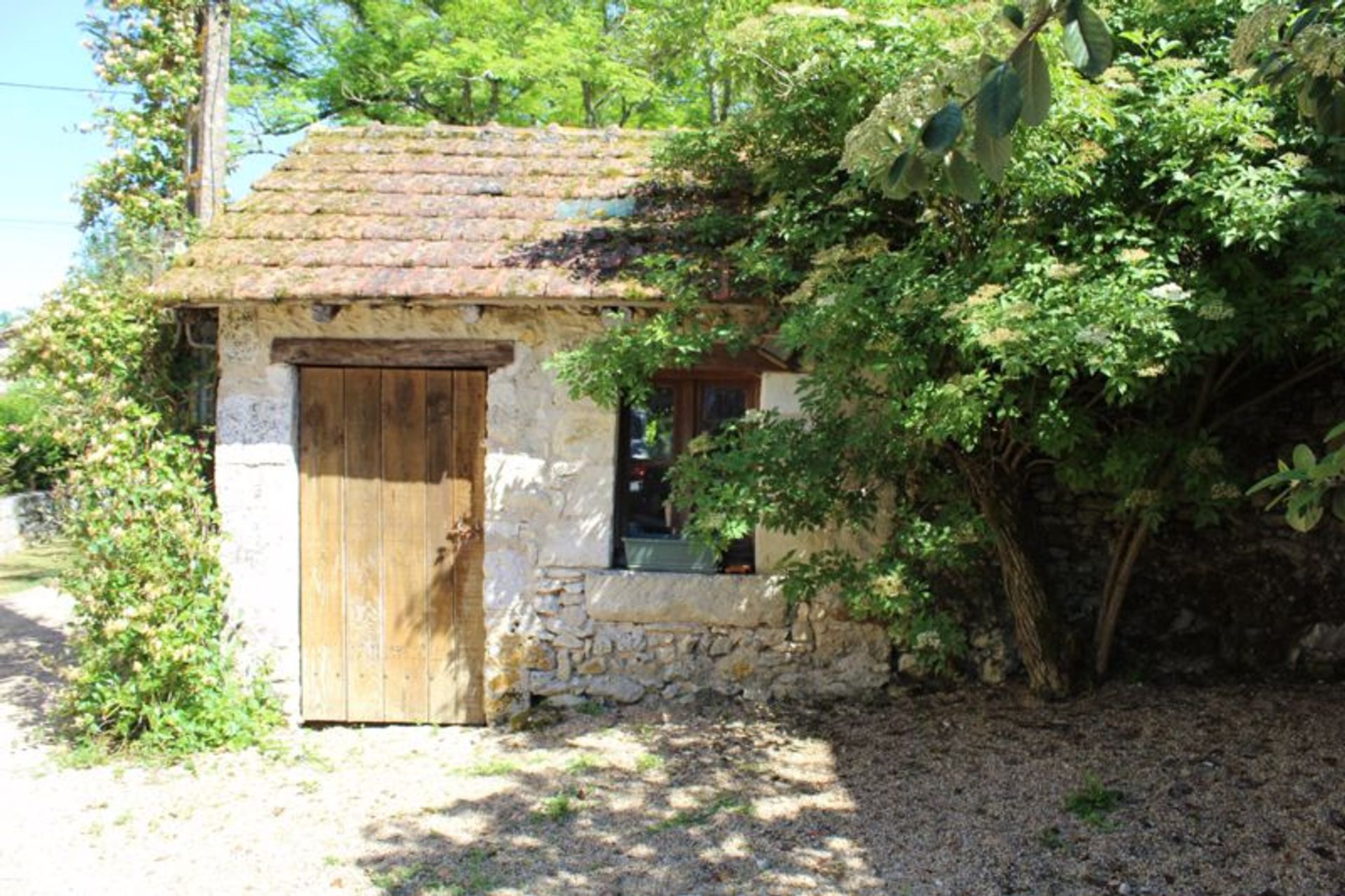 Dom w Brantôme en Périgord, Nouvelle-Aquitaine 10854353