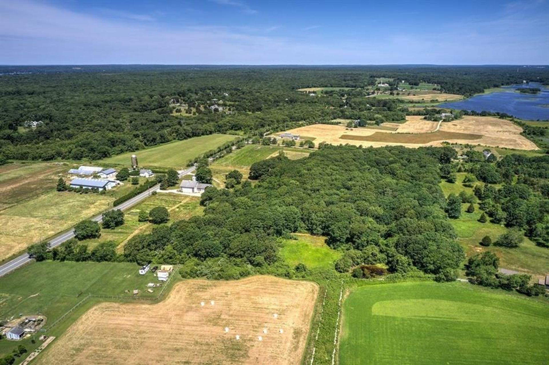 Terra no Pescoço Grande, Massachussets 10854702