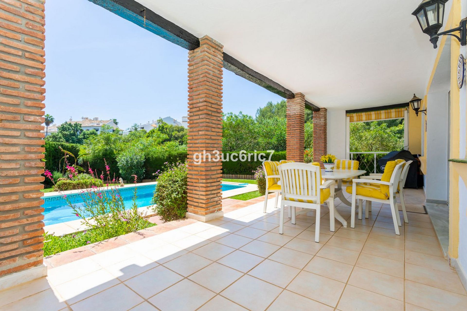 Casa nel Fuengirola, Andalusia 10854821