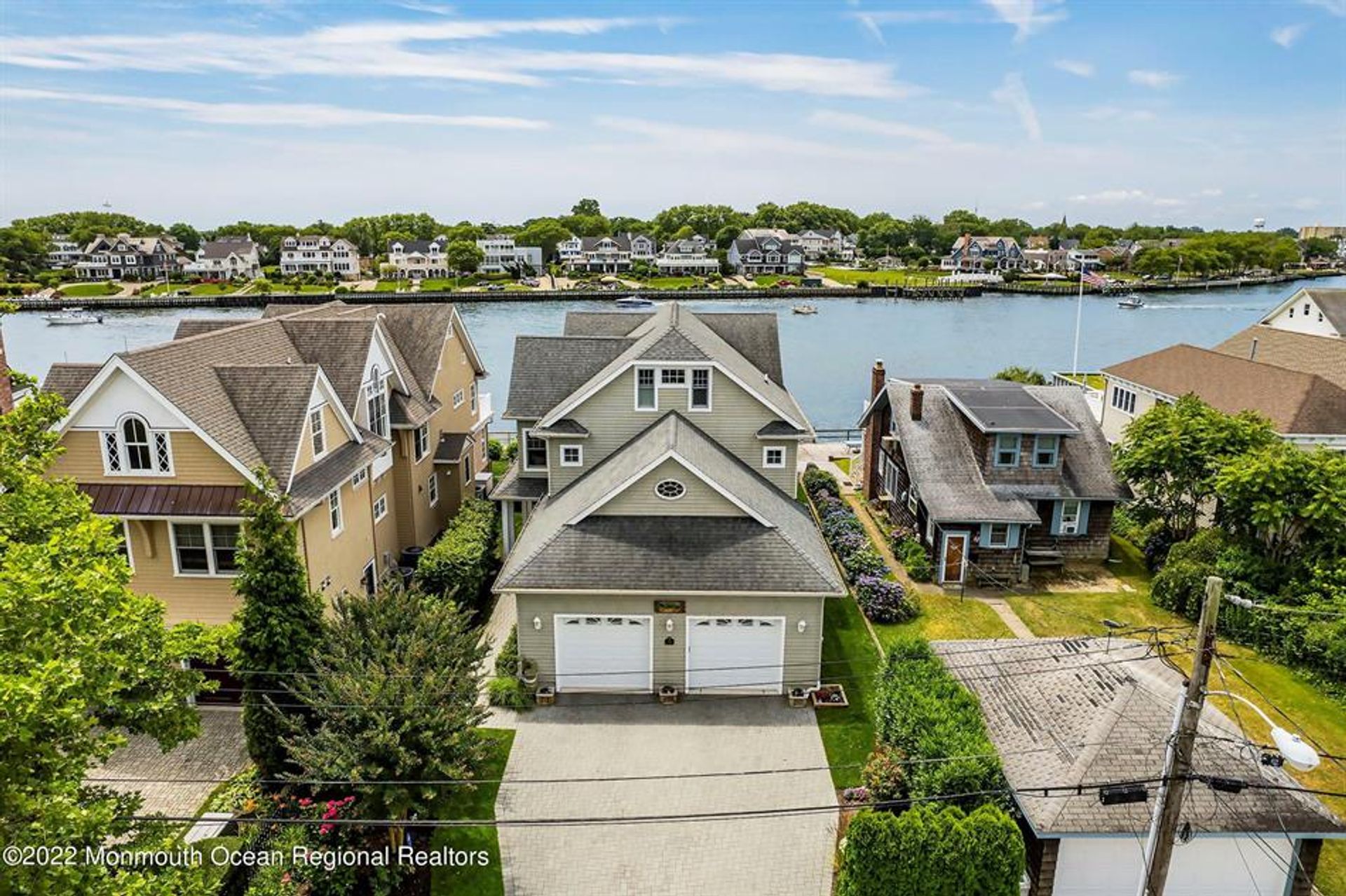 House in Avon-by-the-Sea, New Jersey 10855392