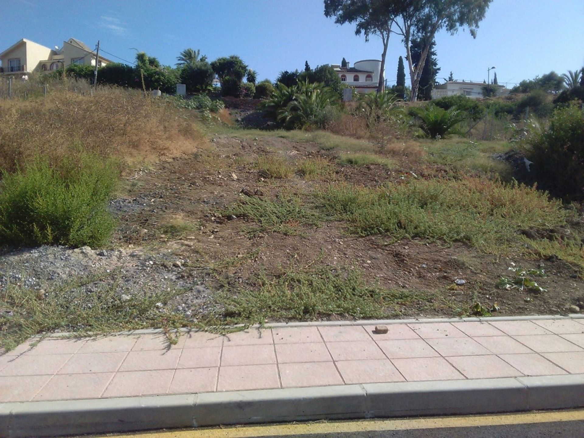 Land in Marbella, Andalucía 10856959