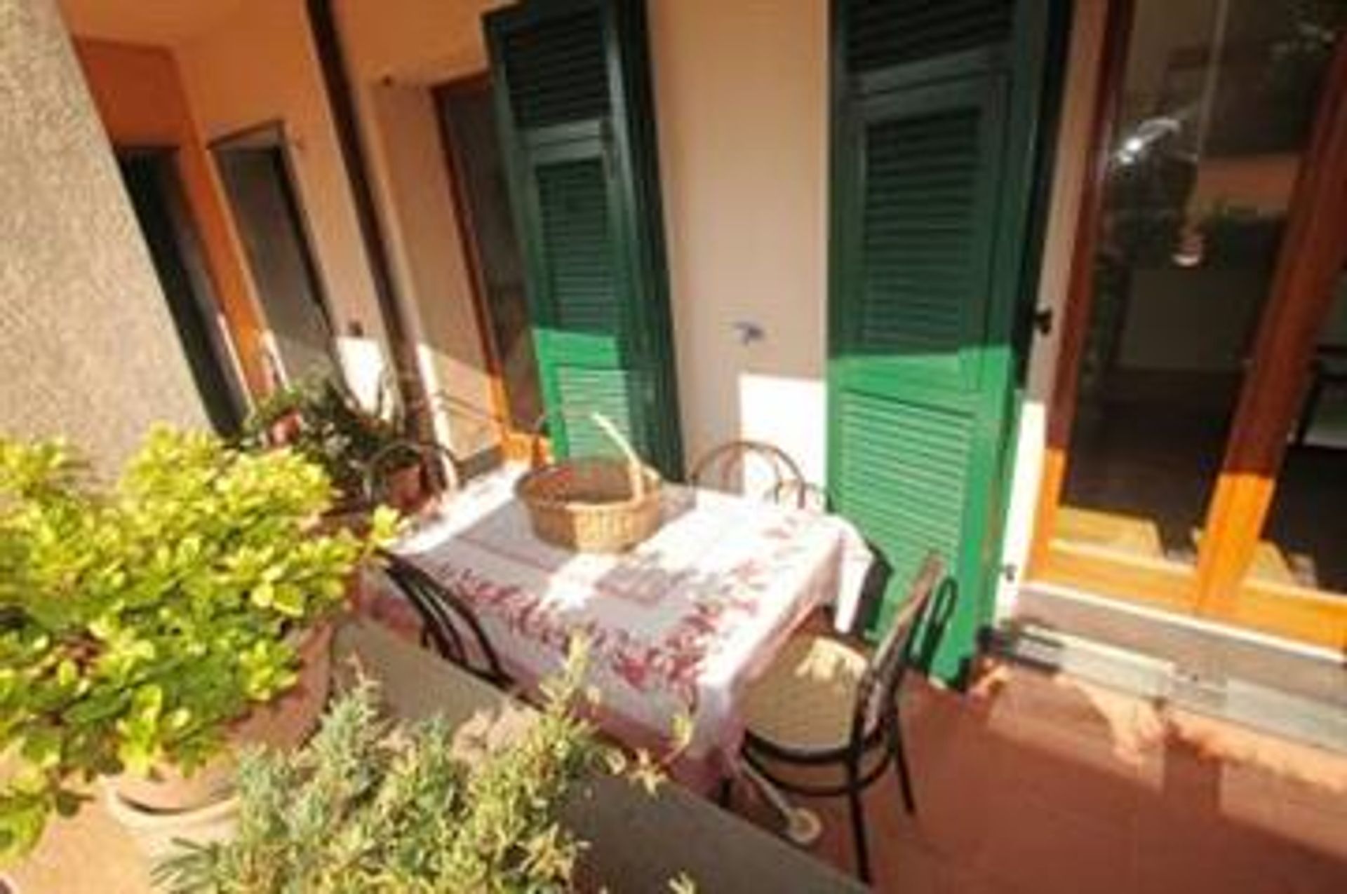 Condominium dans Cogoleto, Ligurie 10857376