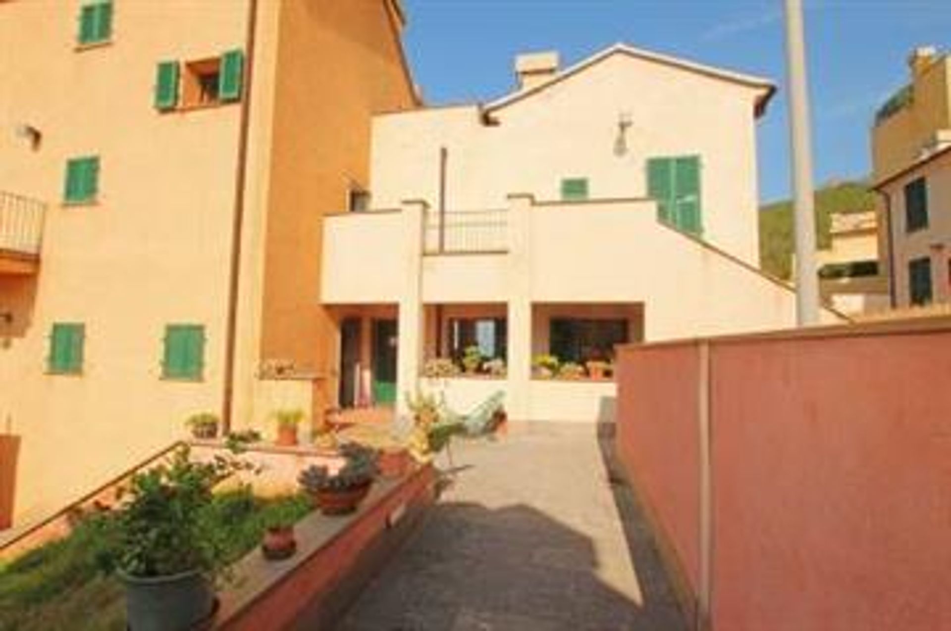 Condominio en Cogoleto, Liguria 10857376