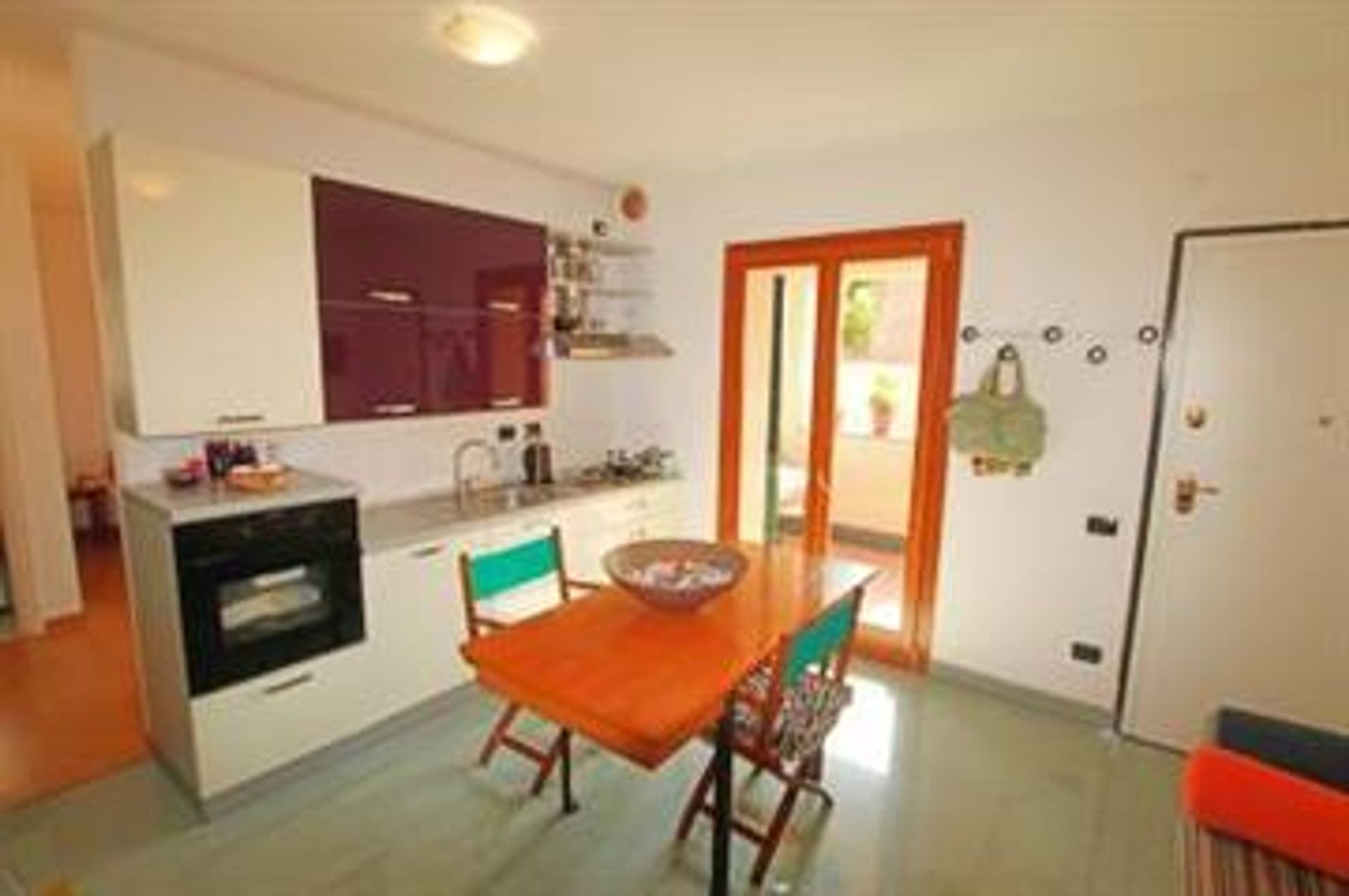 Condominium dans Cogoleto, Ligurie 10857376