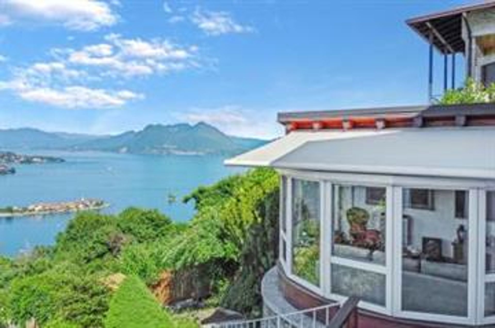 House in Stresa, Piedmont 10857392