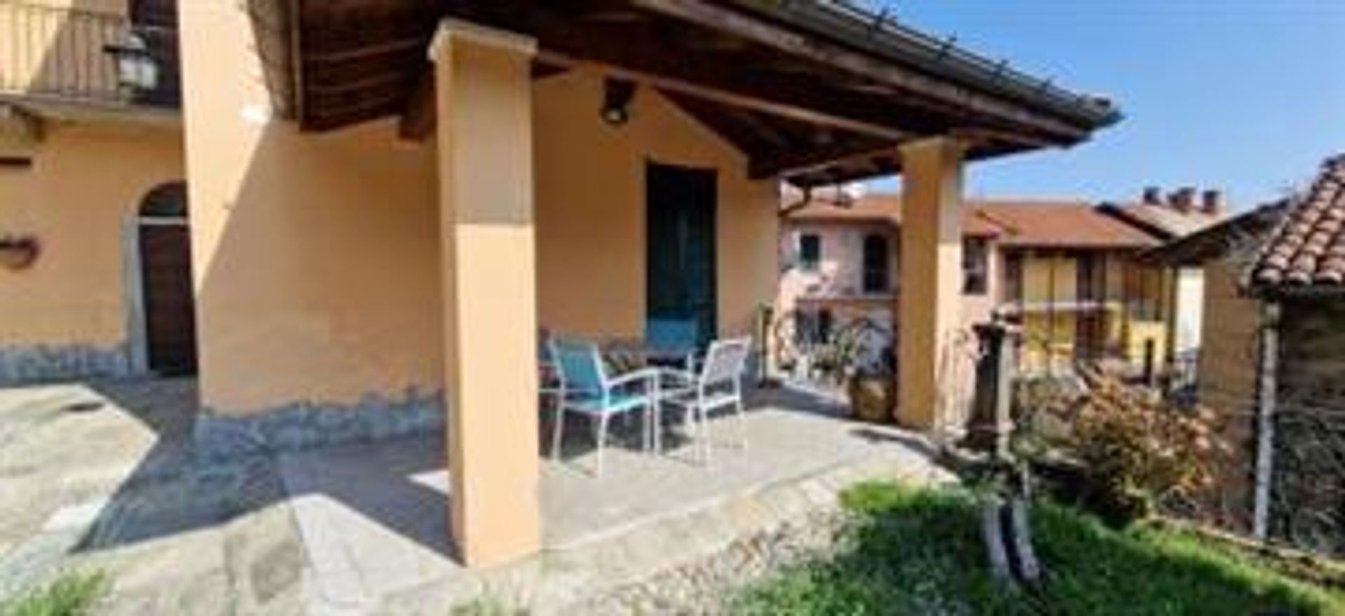 Rumah di stres, Piemonte 10857398