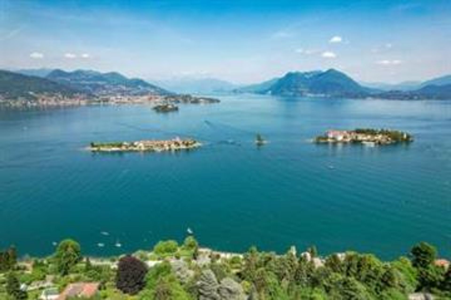 بيت في Baveno, Piedmont 10857401